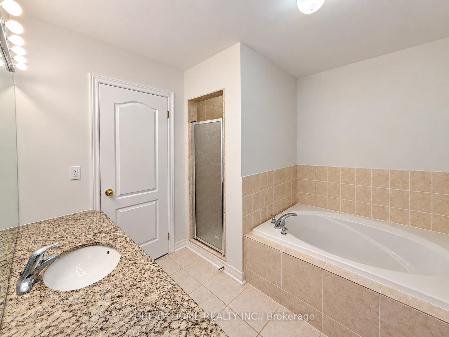 Photo 9 of 19 Rustic Avenue, Richmond Hill, Rouge Woods — HOMEH