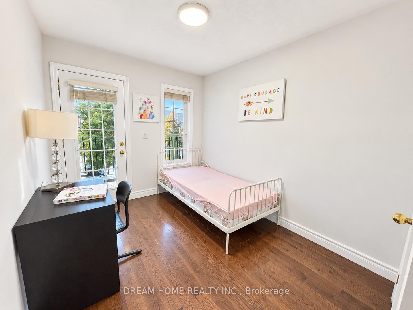 Photo 10 of 19 Rustic Avenue, Richmond Hill, Rouge Woods — HOMEH