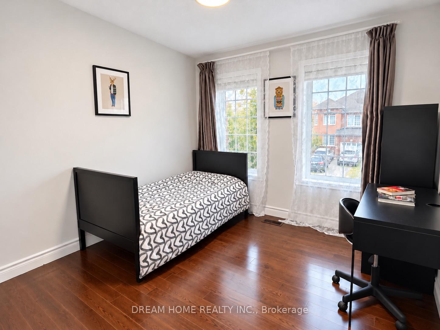 Photo 11 of 19 Rustic Avenue, Richmond Hill, Rouge Woods — HOMEH