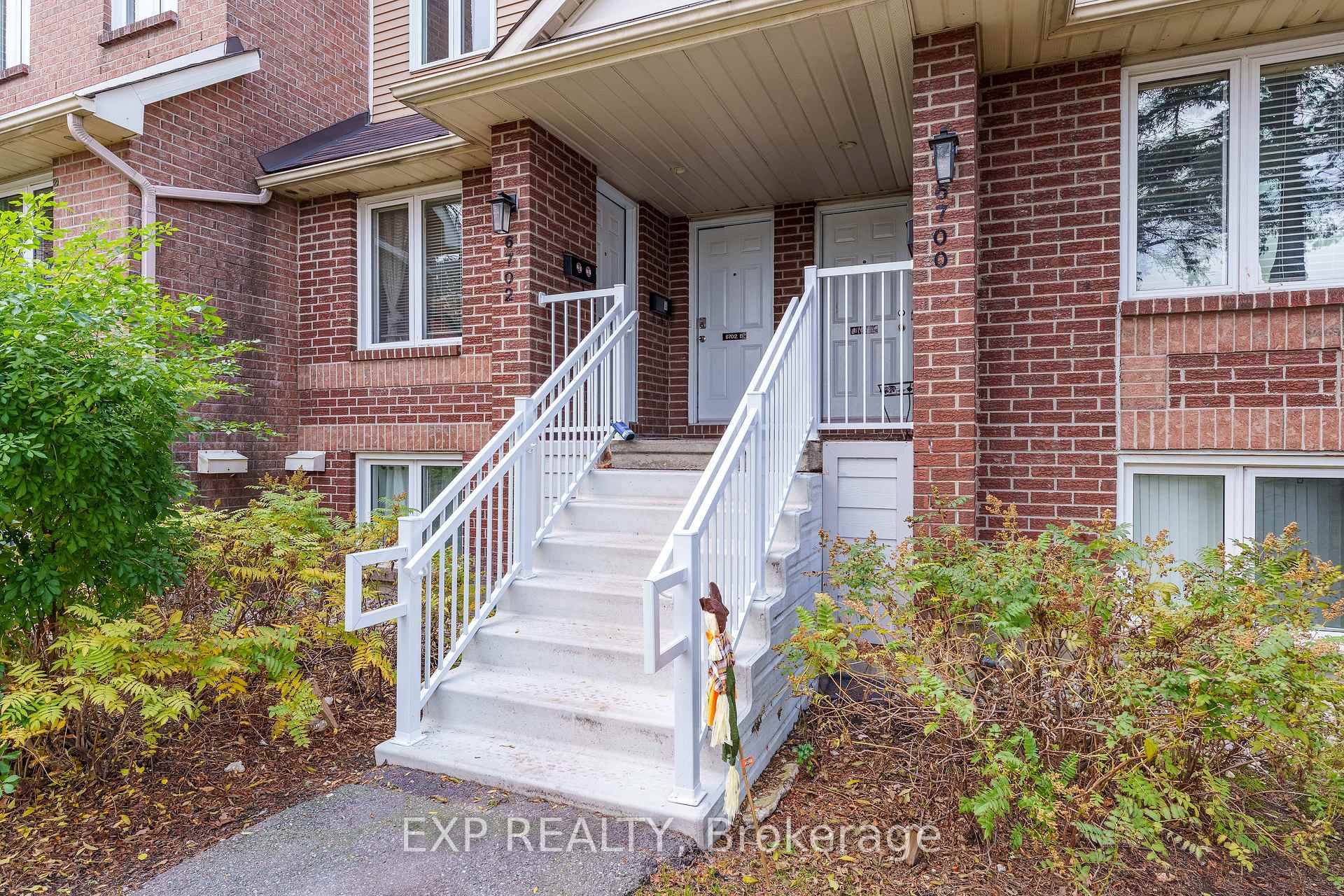 Photo 2 of Unit B, 6702 Jeanne D'arc Boulevard, Ottawa, Convent Glen North — HOMEH