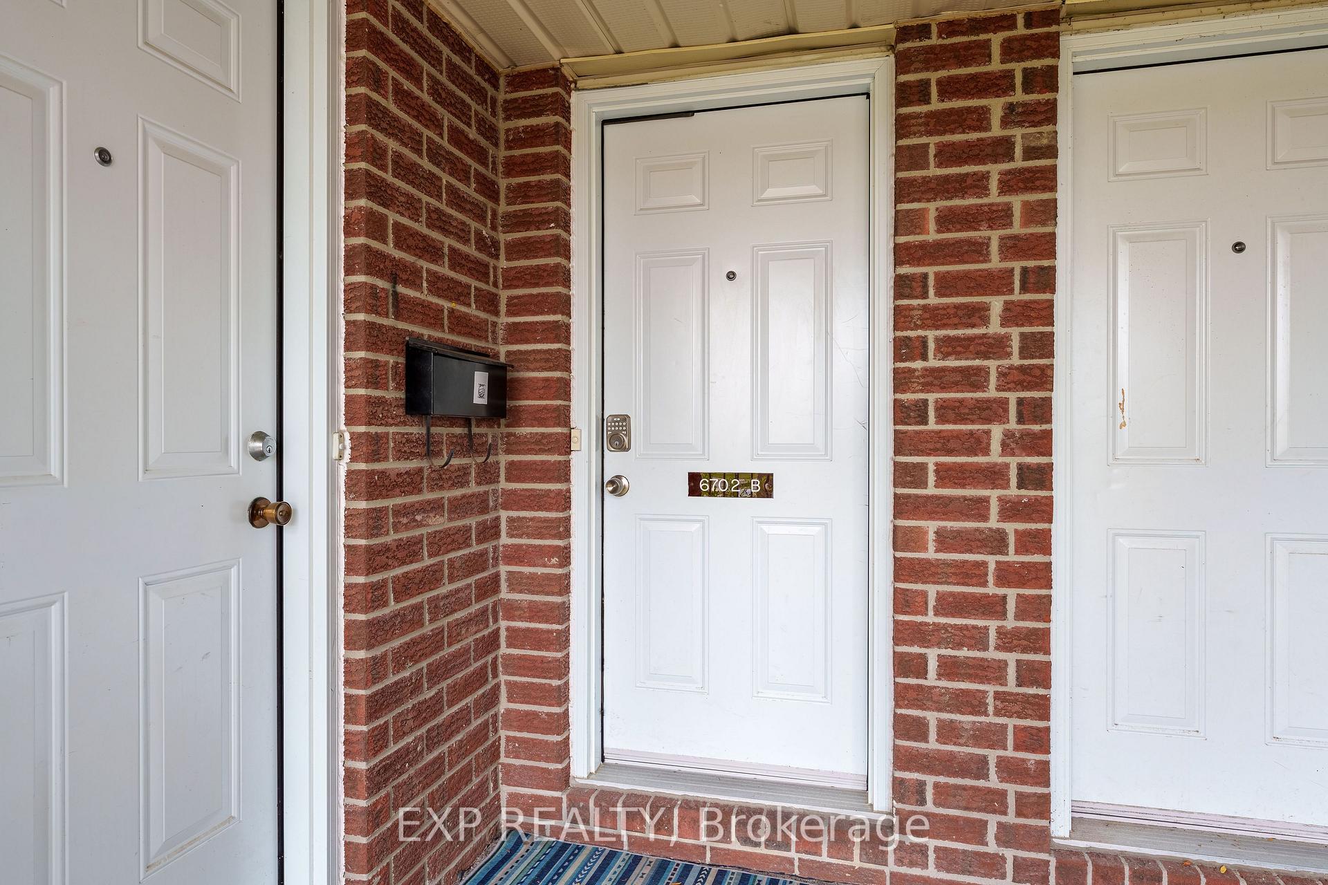 Photo 3 of Unit B, 6702 Jeanne D'arc Boulevard, Ottawa, Convent Glen North — HOMEH