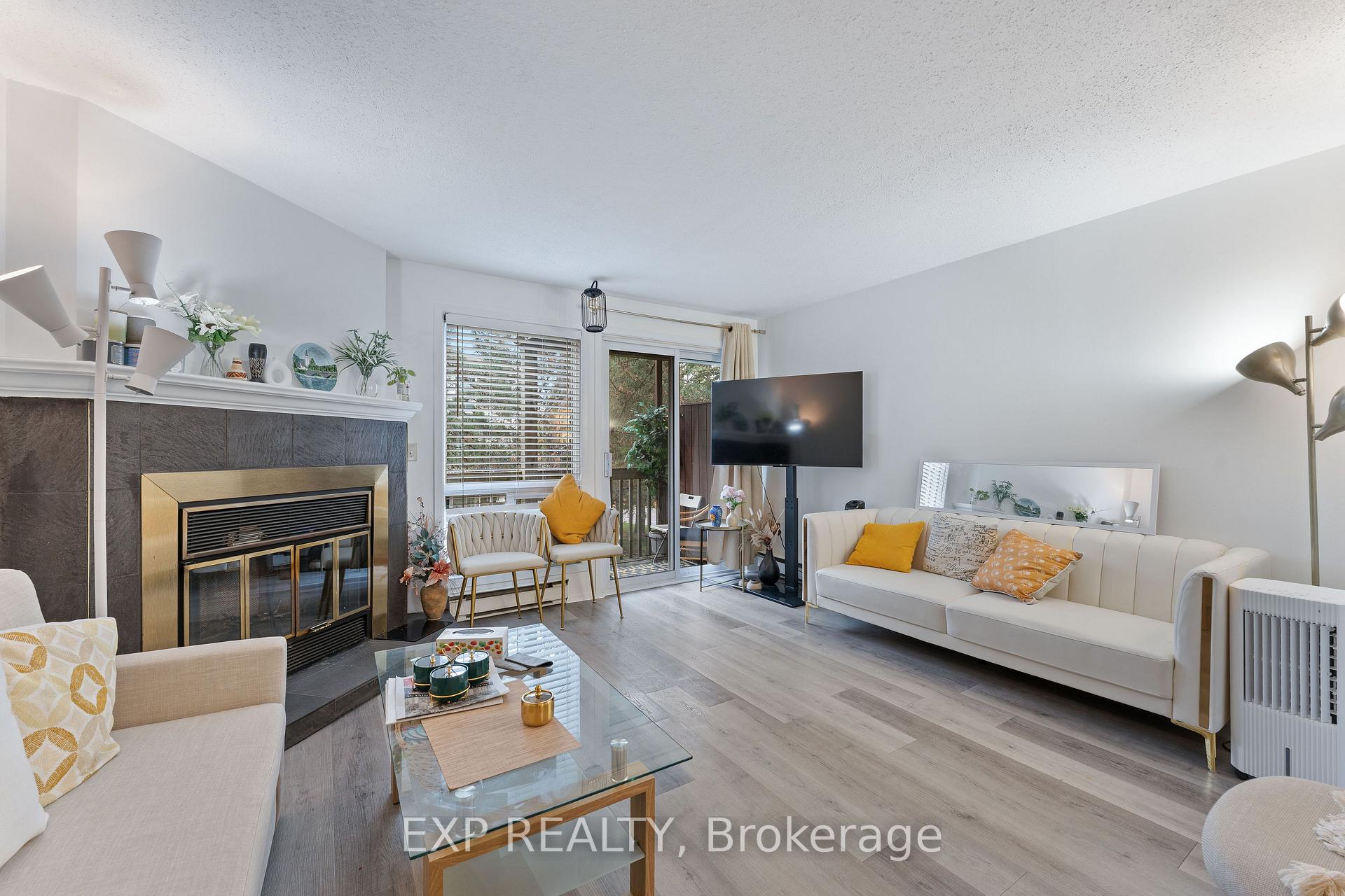 Photo 4 of Unit B, 6702 Jeanne D'arc Boulevard, Ottawa, Convent Glen North — HOMEH