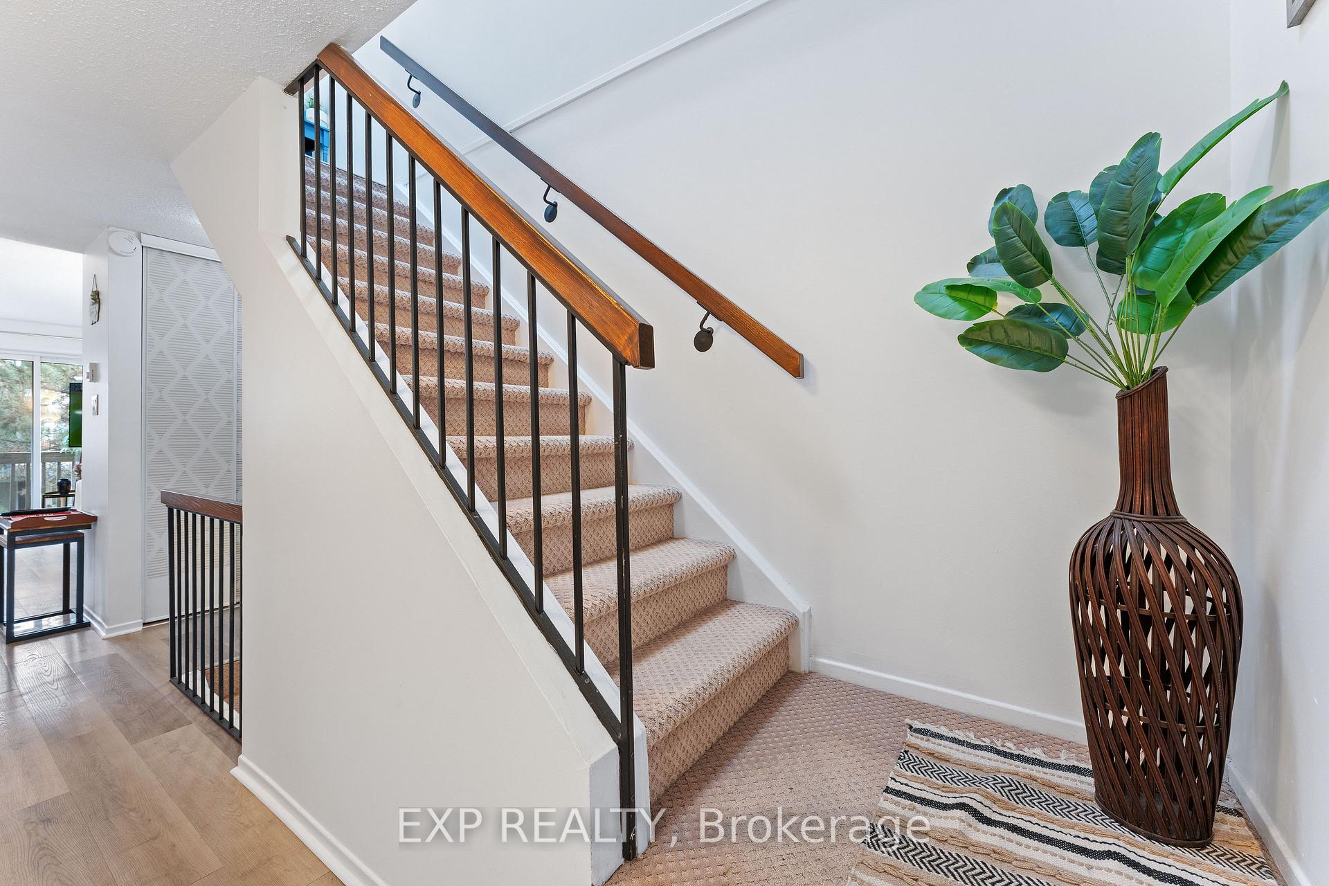 Photo 13 of Unit B, 6702 Jeanne D'arc Boulevard, Ottawa, Convent Glen North — HOMEH