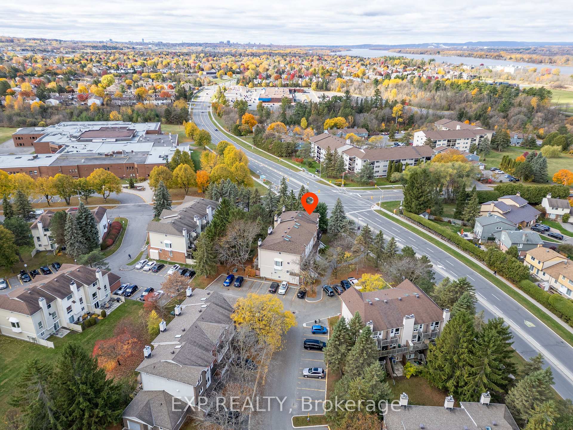 Photo 22 of Unit B, 6702 Jeanne D'arc Boulevard, Ottawa, Convent Glen North — HOMEH