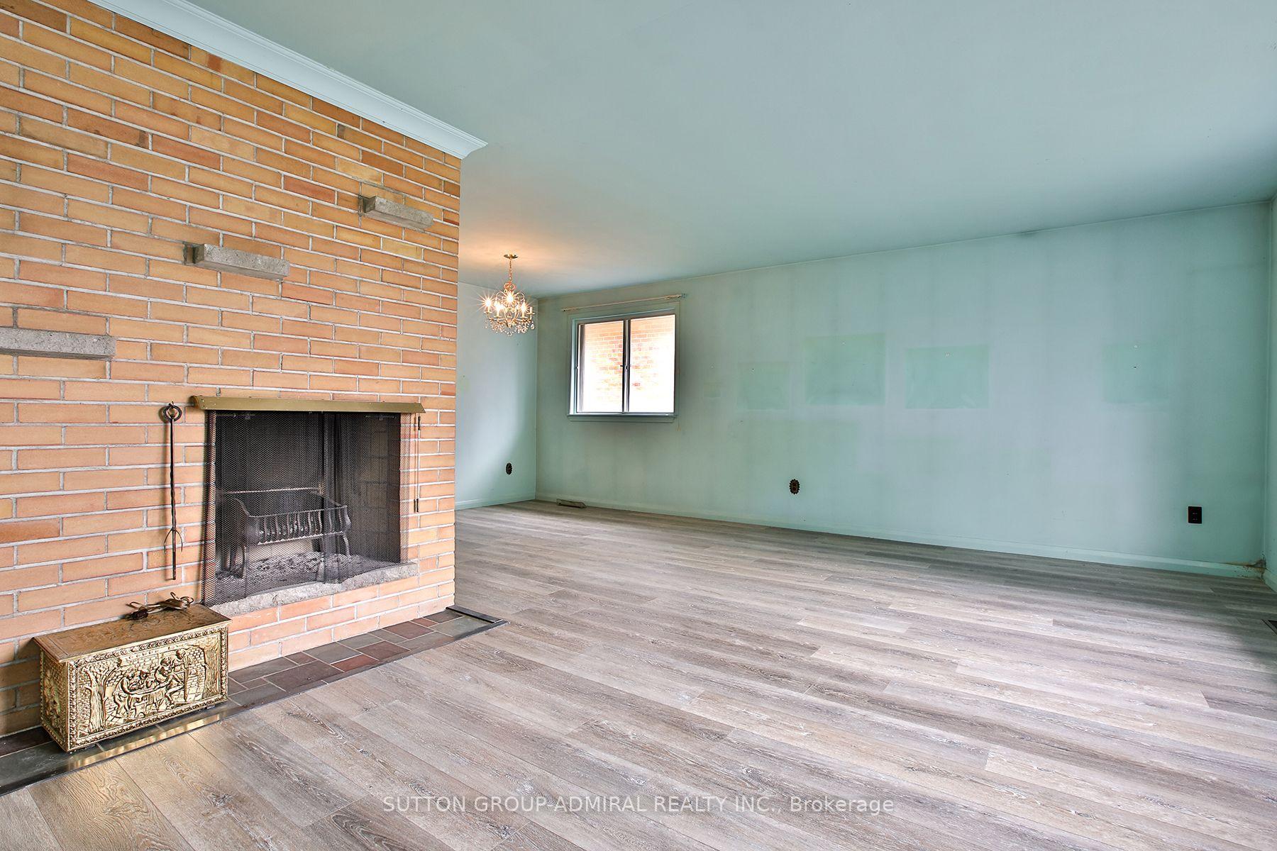 Photo 5 of 191 Driscoll Road, Richmond Hill, Mill Pond — HOMEH