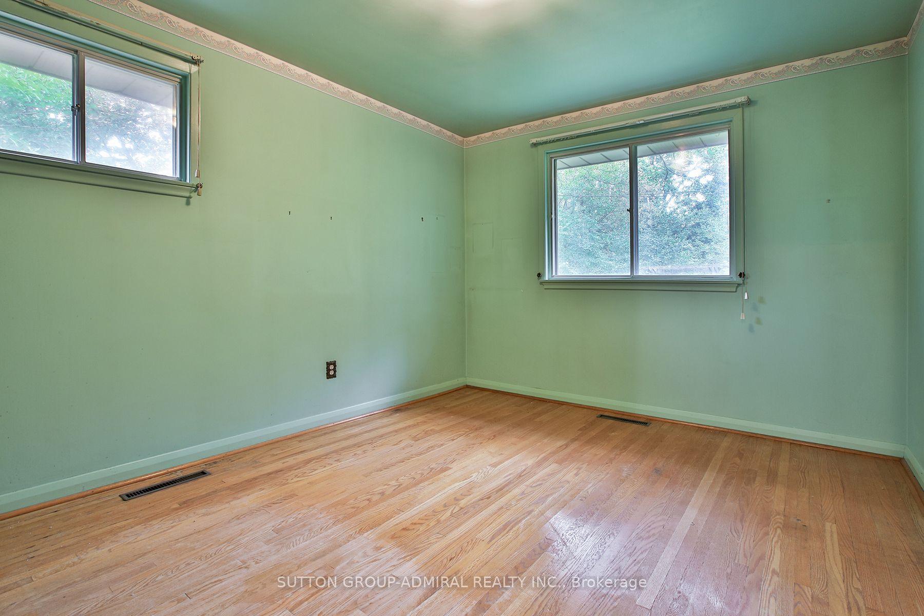 Photo 16 of 191 Driscoll Road, Richmond Hill, Mill Pond — HOMEH