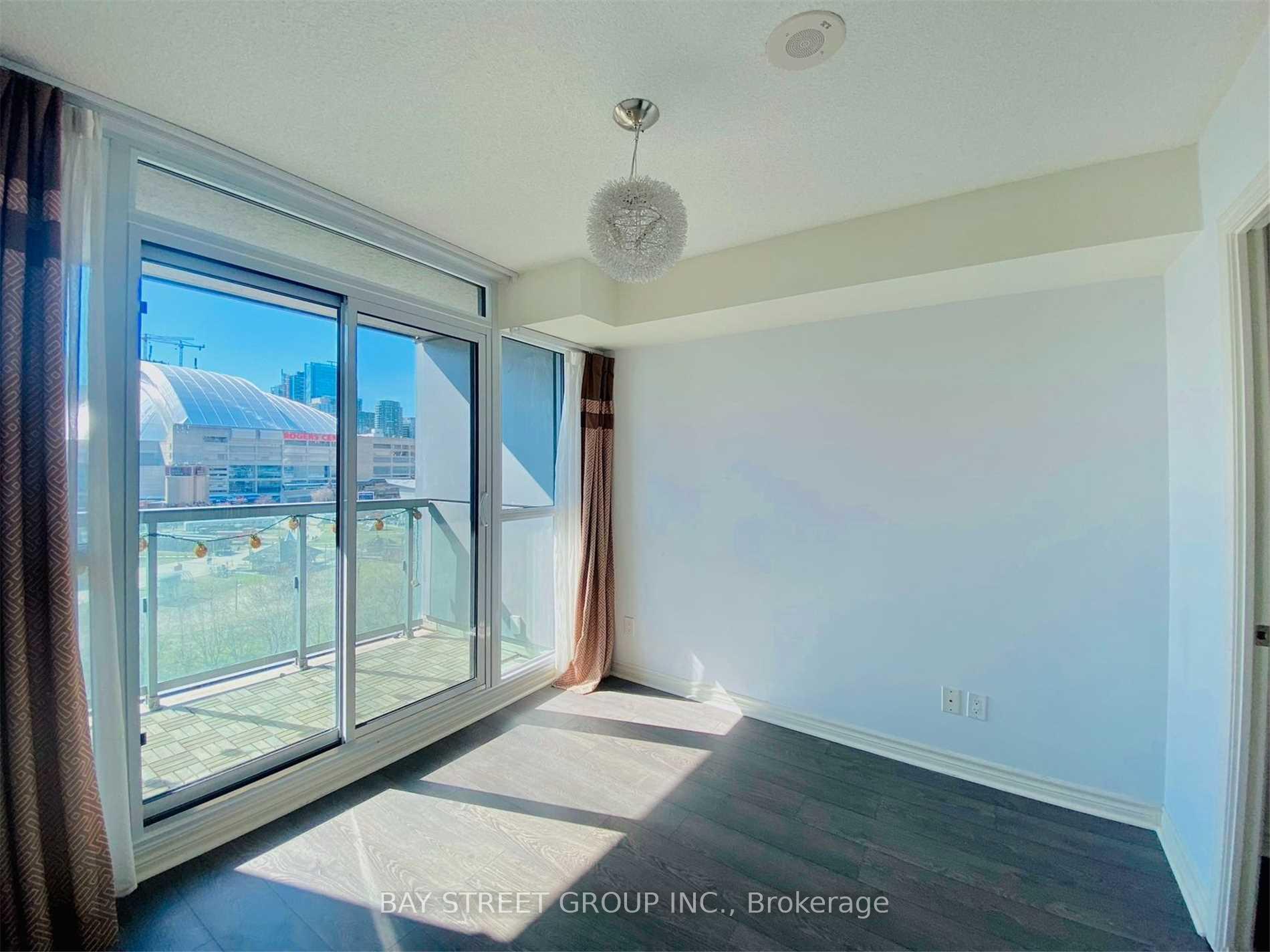 Photo 8 of Unit 1115, 25 Lower Simcoe Street, Toronto, Waterfront Communities — HOMEH