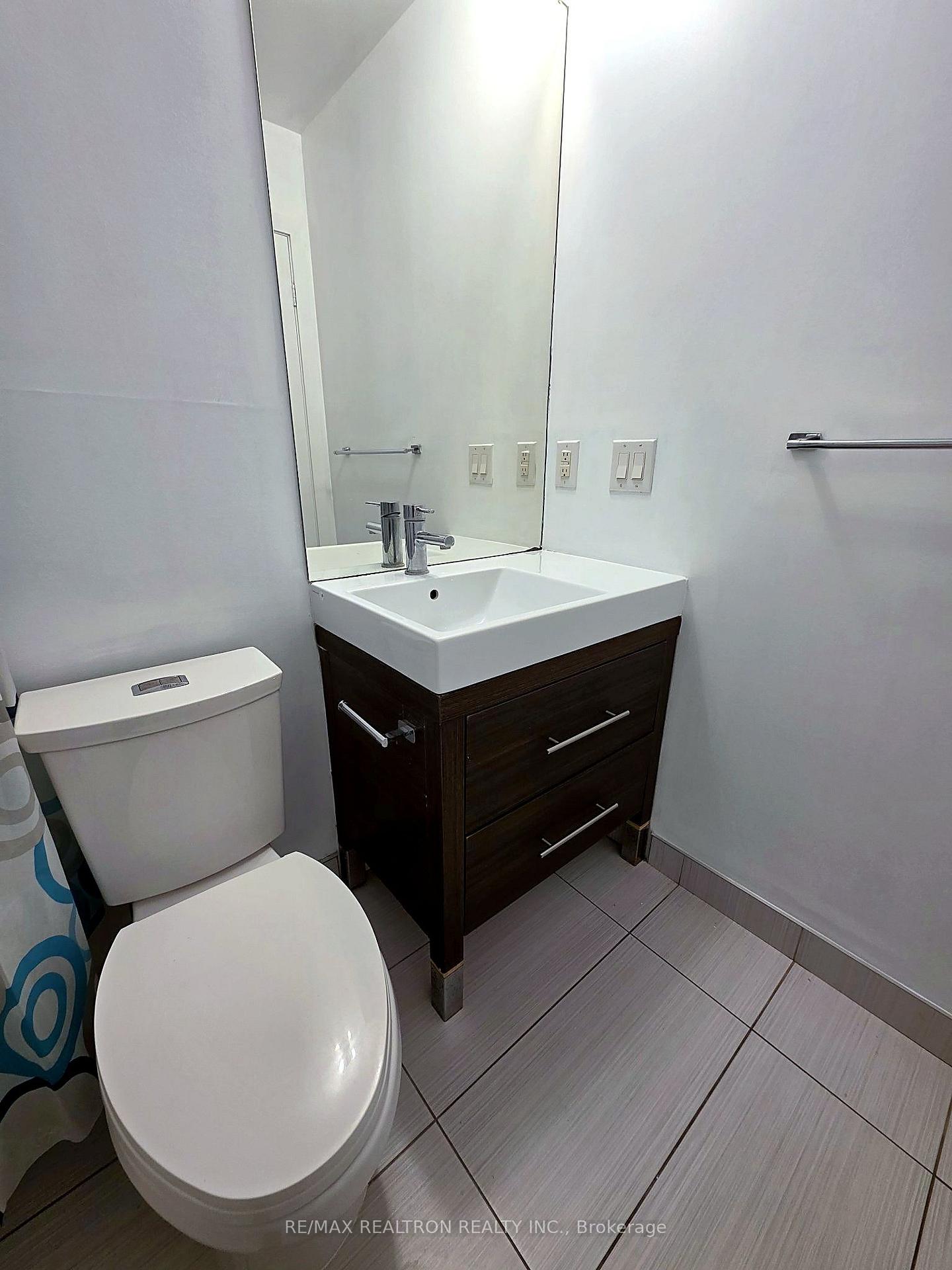 Photo 6 of Unit 1109, 70 Forest Manor Road, North York, Henry Farm — HOMEH