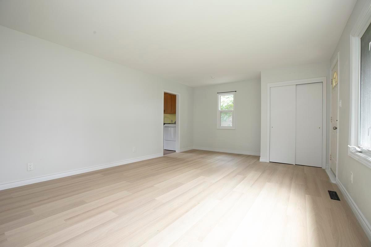 Photo 16 of 18 Eastern Avenue, Sault Ste Marie, Ward 1 — HOMEH