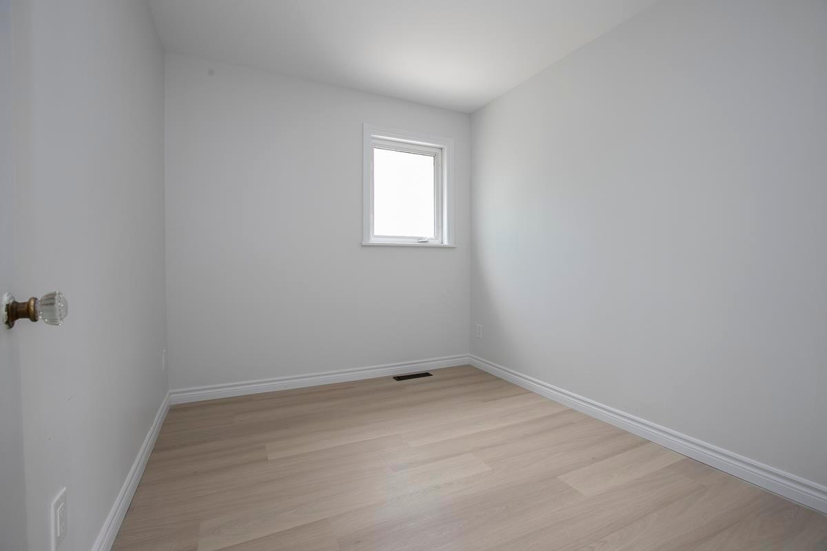 Photo 19 of 18 Eastern Avenue, Sault Ste Marie, Ward 1 — HOMEH