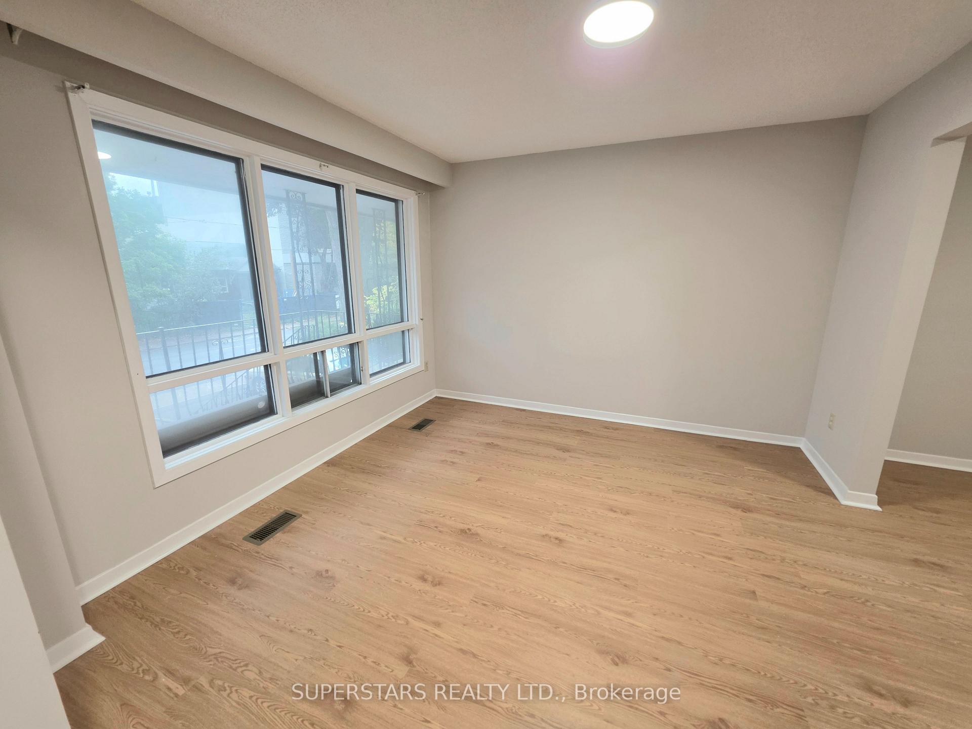 Photo 2 of 158A Strachan Avenue, Toronto, Niagara — HOMEH
