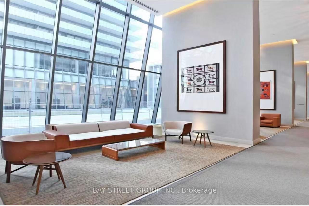 Photo 4 of Unit 902, 50 Charles Street E, Toronto, Church-Yonge Corridor — HOMEH
