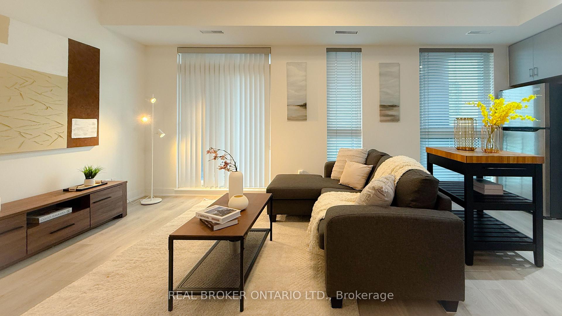 Photo 13 of Unit 301, 1709 Bur Oak Avenue, Markham, Wismer — HOMEH