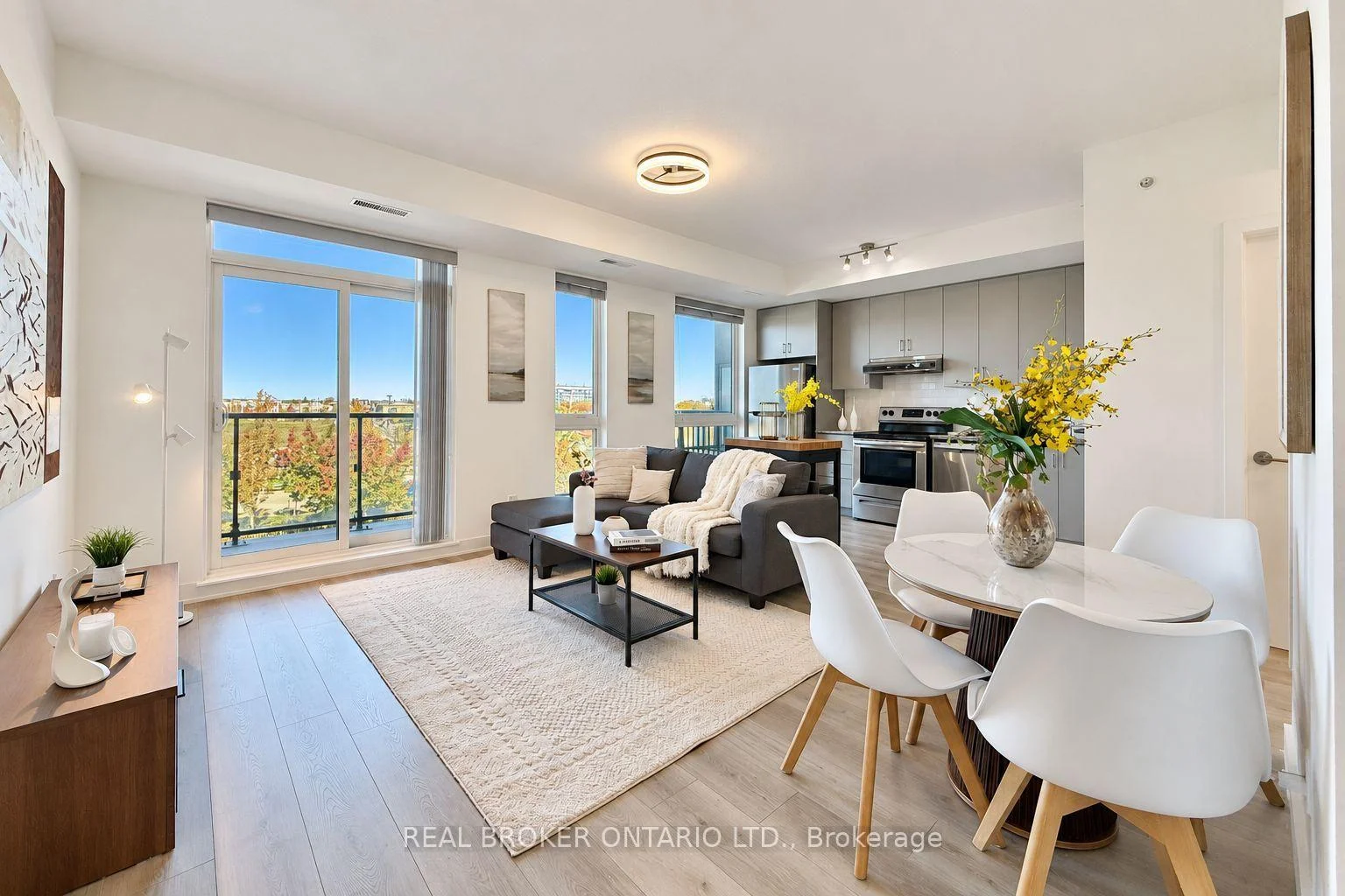 Photo 1 of Unit 301, 1709 Bur Oak Avenue, Markham, Wismer — HOMEH