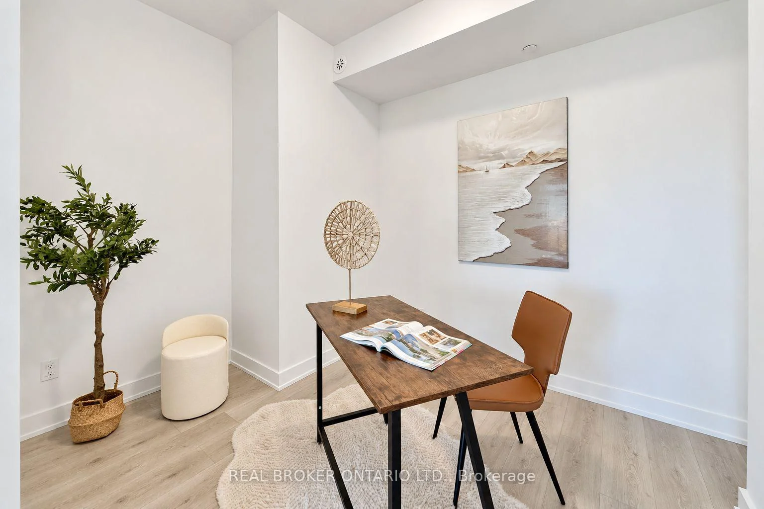 Photo 26 of Unit 301, 1709 Bur Oak Avenue, Markham, Wismer — HOMEH