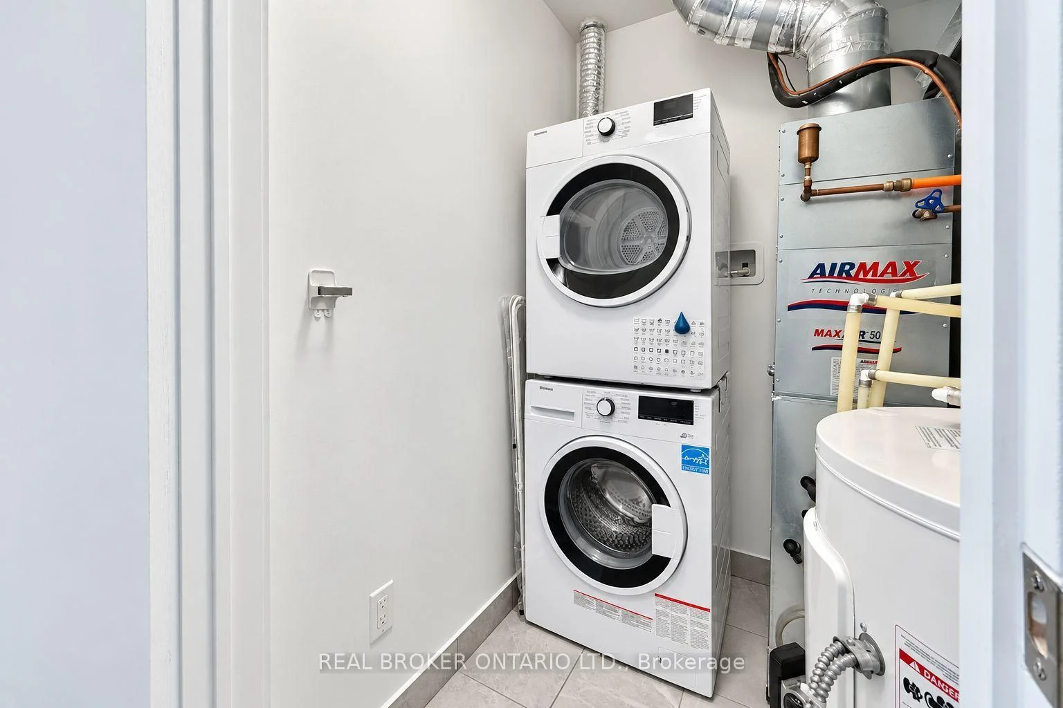 Photo 30 of Unit 301, 1709 Bur Oak Avenue, Markham, Wismer — HOMEH