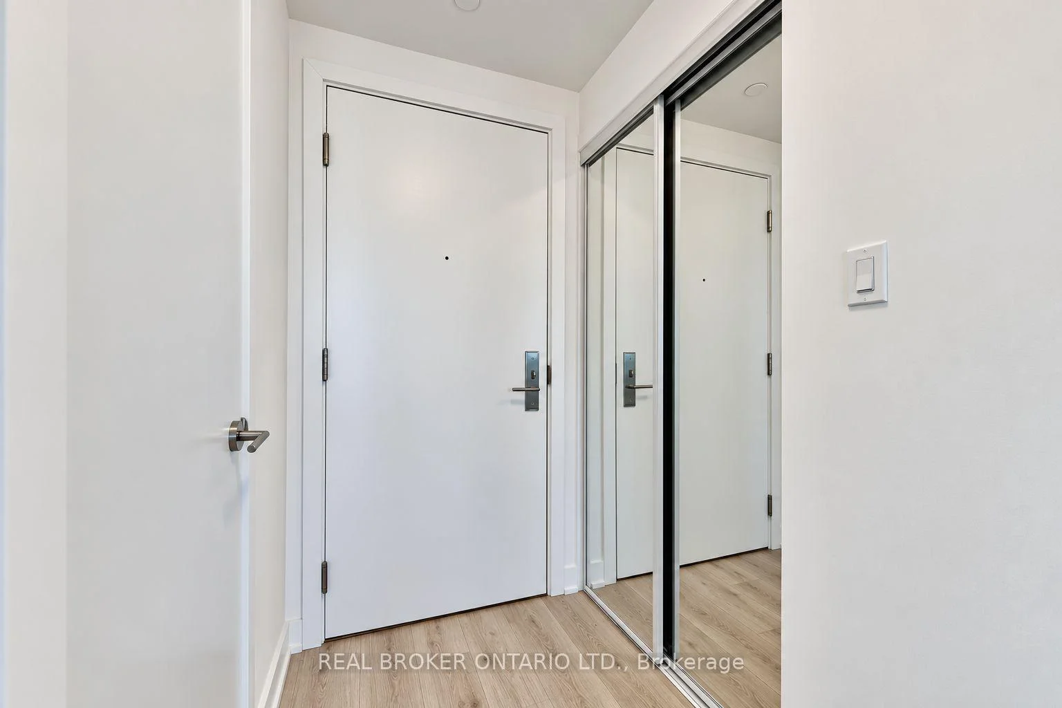 Photo 32 of Unit 301, 1709 Bur Oak Avenue, Markham, Wismer — HOMEH