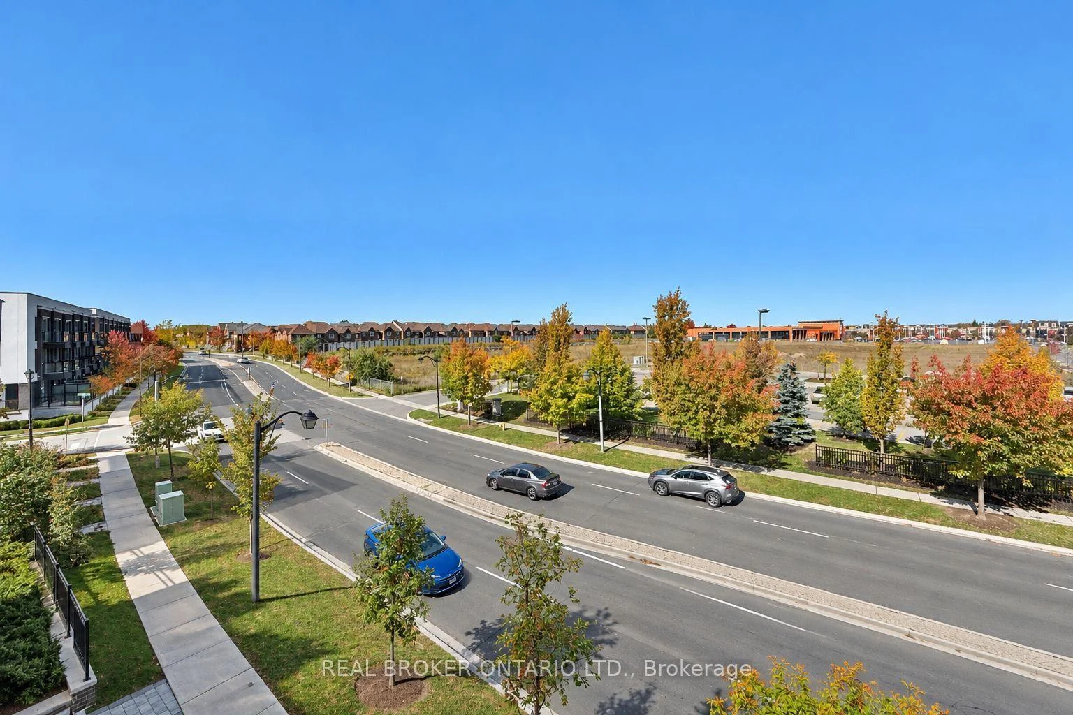 Photo 36 of Unit 301, 1709 Bur Oak Avenue, Markham, Wismer — HOMEH