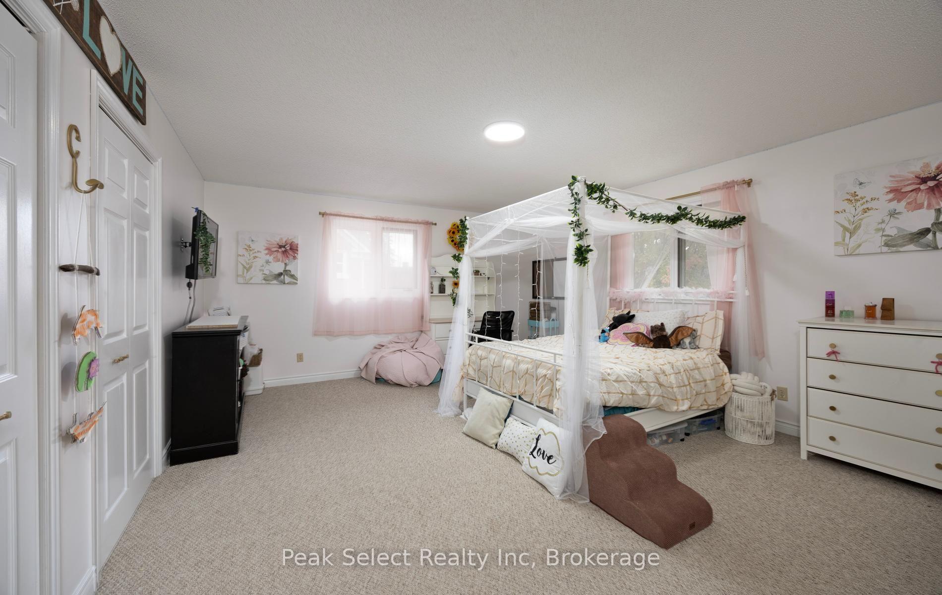 Photo 25 of 5 Rowland Street, West Perth, Mitchell — HOMEH