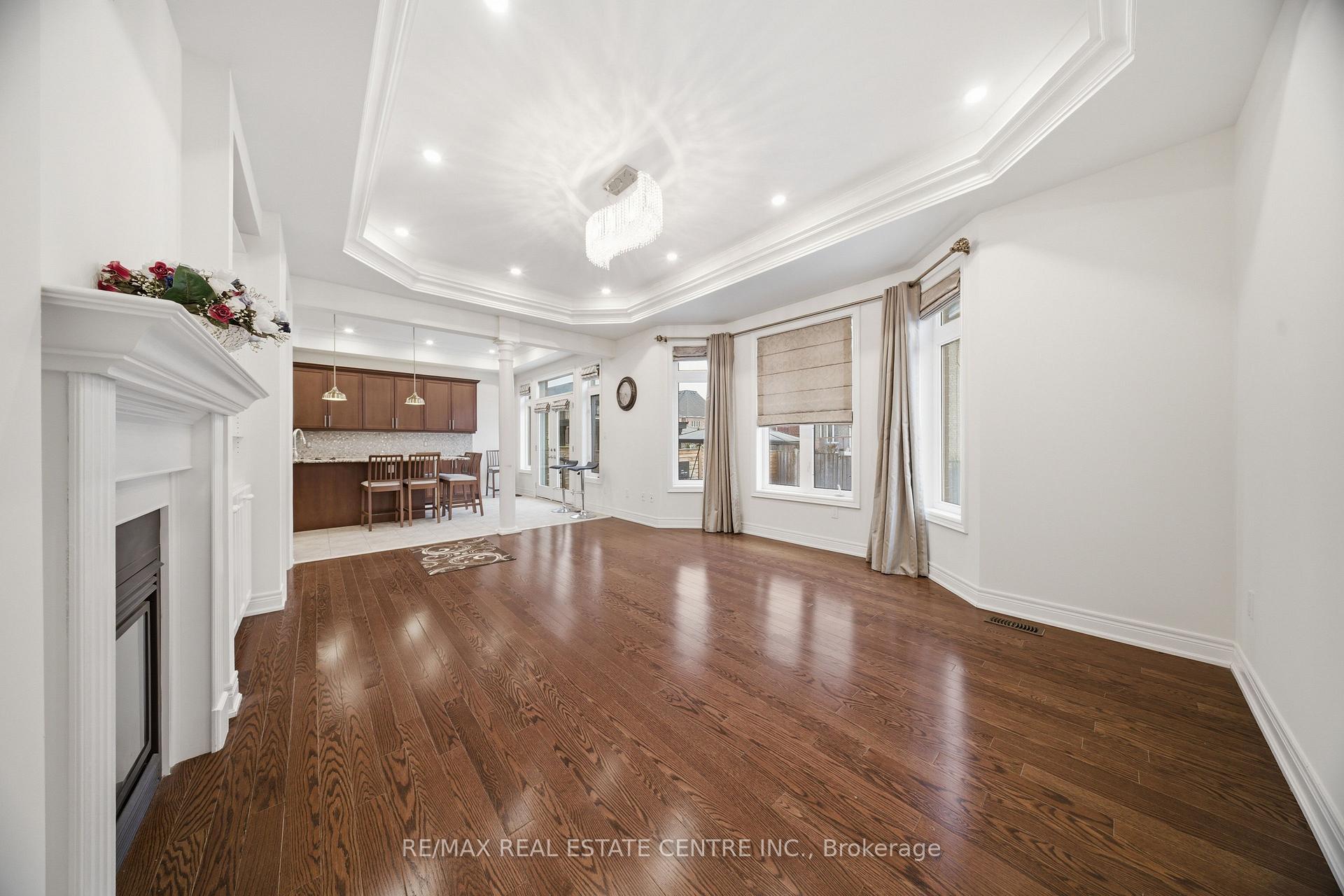 Photo 15 of 3290 Erin Centre Boulevard, Mississauga, Churchill Meadows — HOMEH