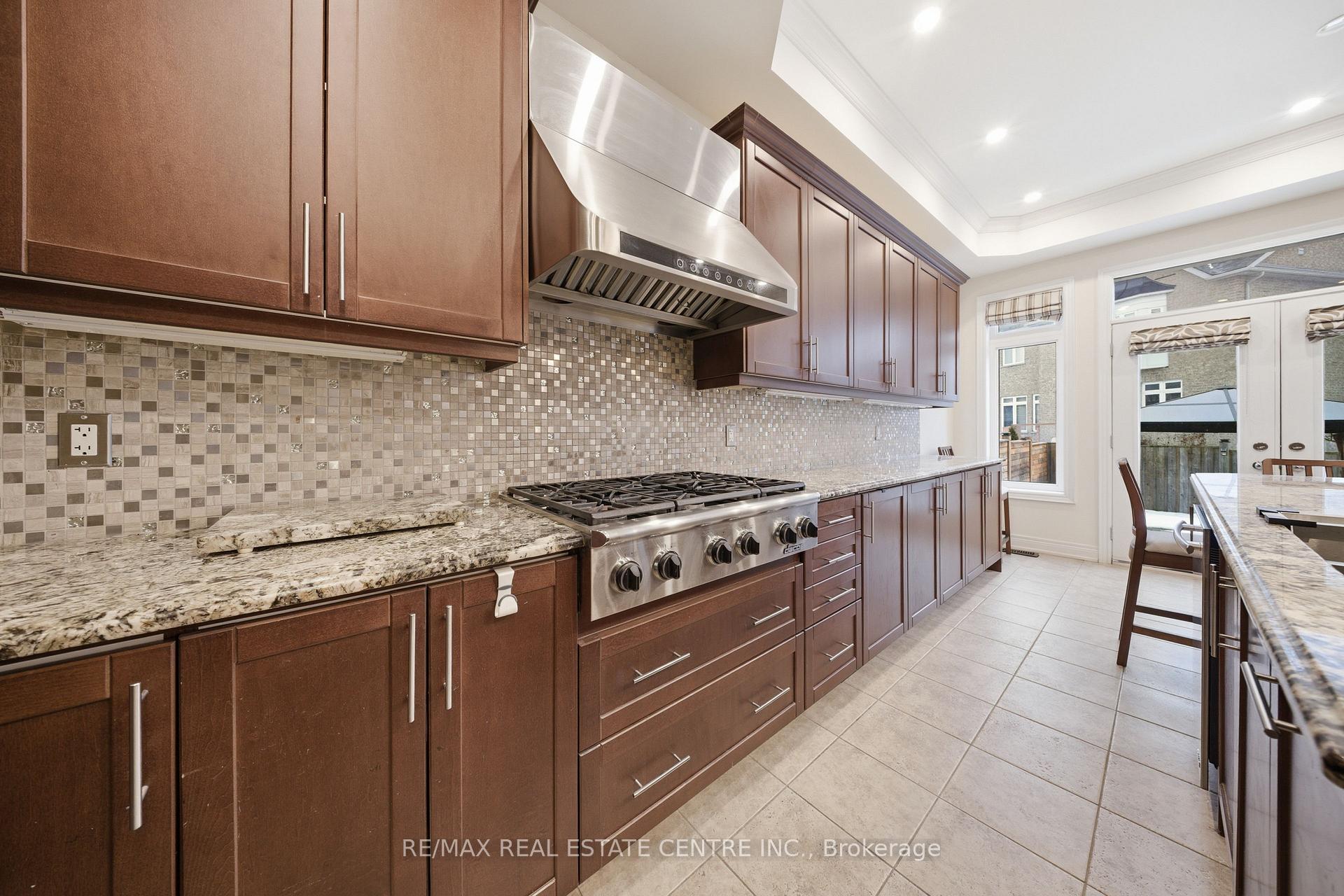 Photo 19 of 3290 Erin Centre Boulevard, Mississauga, Churchill Meadows — HOMEH