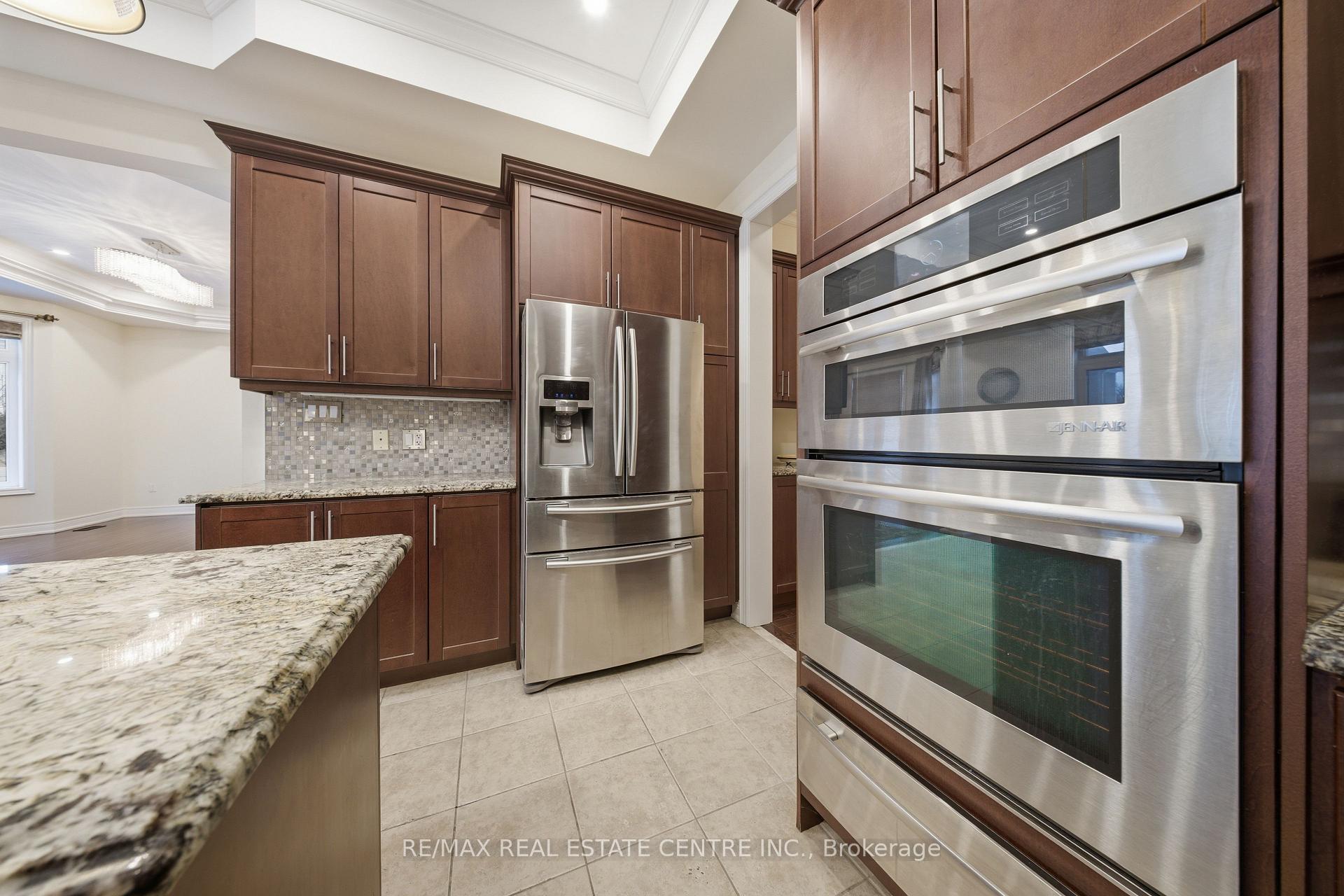 Photo 20 of 3290 Erin Centre Boulevard, Mississauga, Churchill Meadows — HOMEH