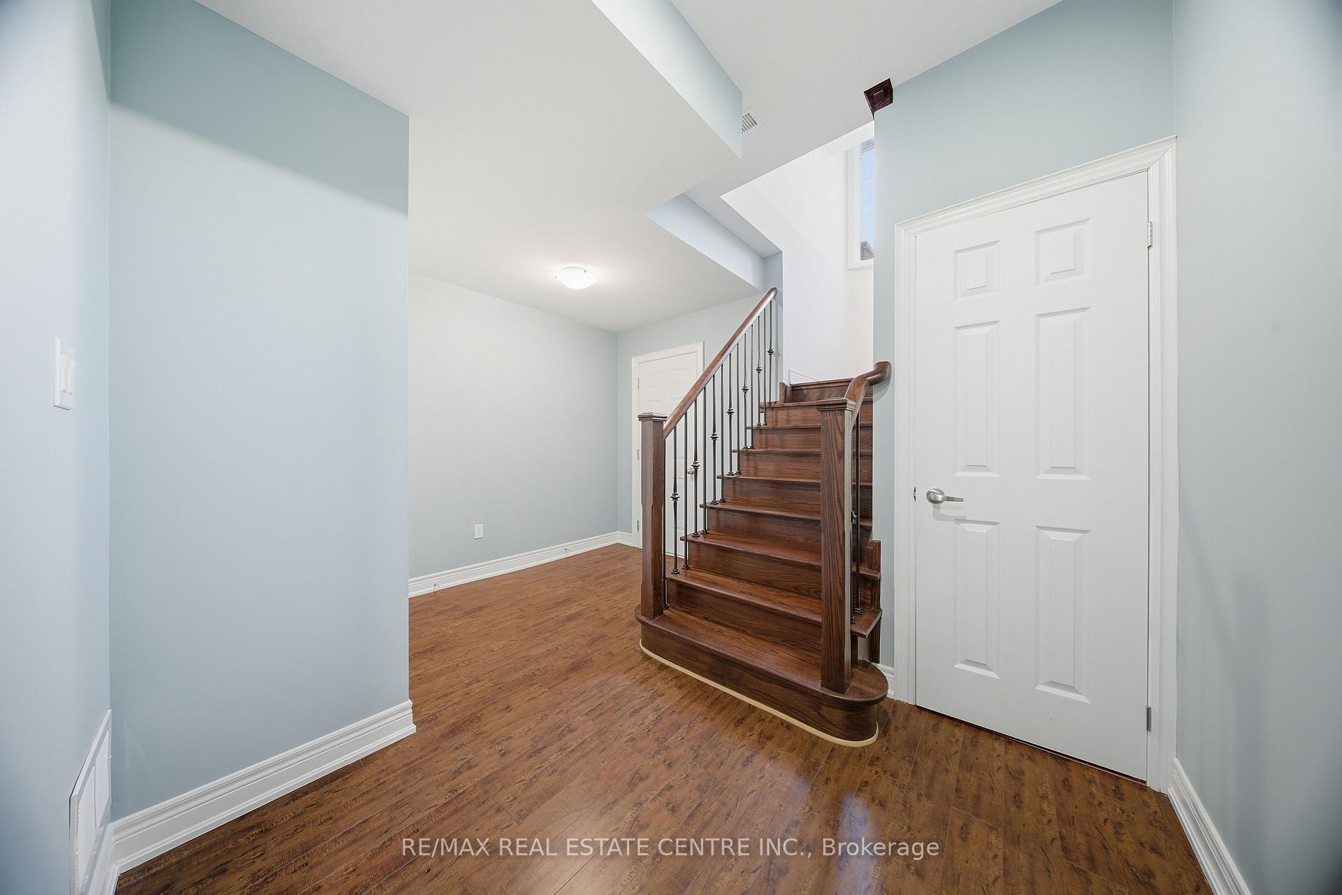 Photo 22 of 3290 Erin Centre Boulevard, Mississauga, Churchill Meadows — HOMEH