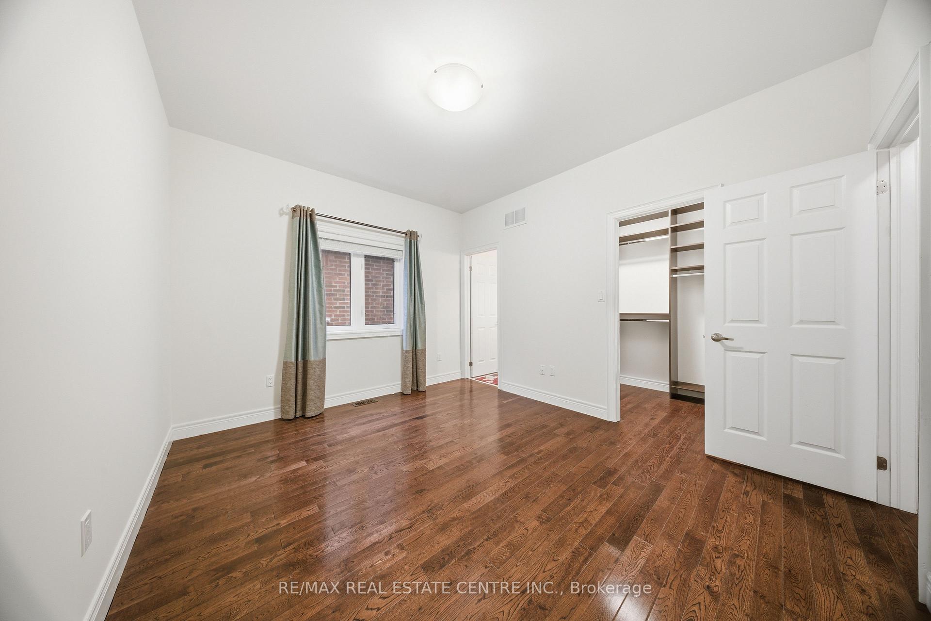 Photo 37 of 3290 Erin Centre Boulevard, Mississauga, Churchill Meadows — HOMEH