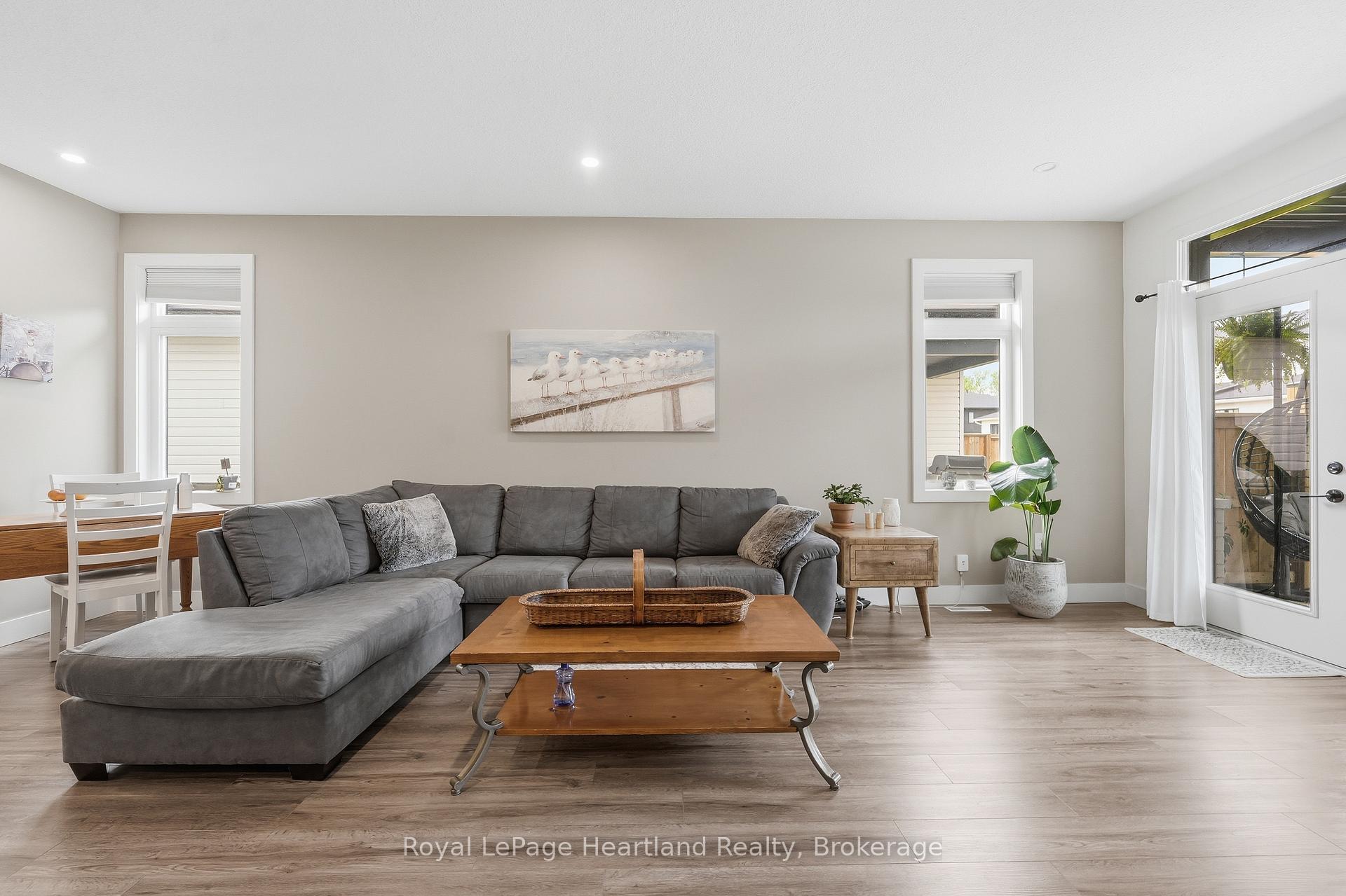 Photo 12 of 59 Briarhill Road, Huron East, Seaforth — HOMEH