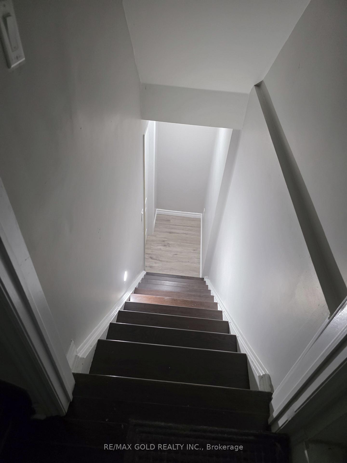 Photo 6 of Unit BASEMENT, 37 Lorenzo Circle, Brampton, Sandringham-Wellington — HOMEH