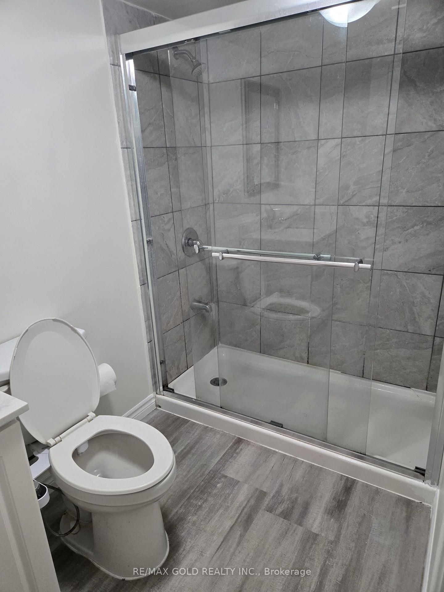 Photo 13 of Unit BASEMENT, 37 Lorenzo Circle, Brampton, Sandringham-Wellington — HOMEH