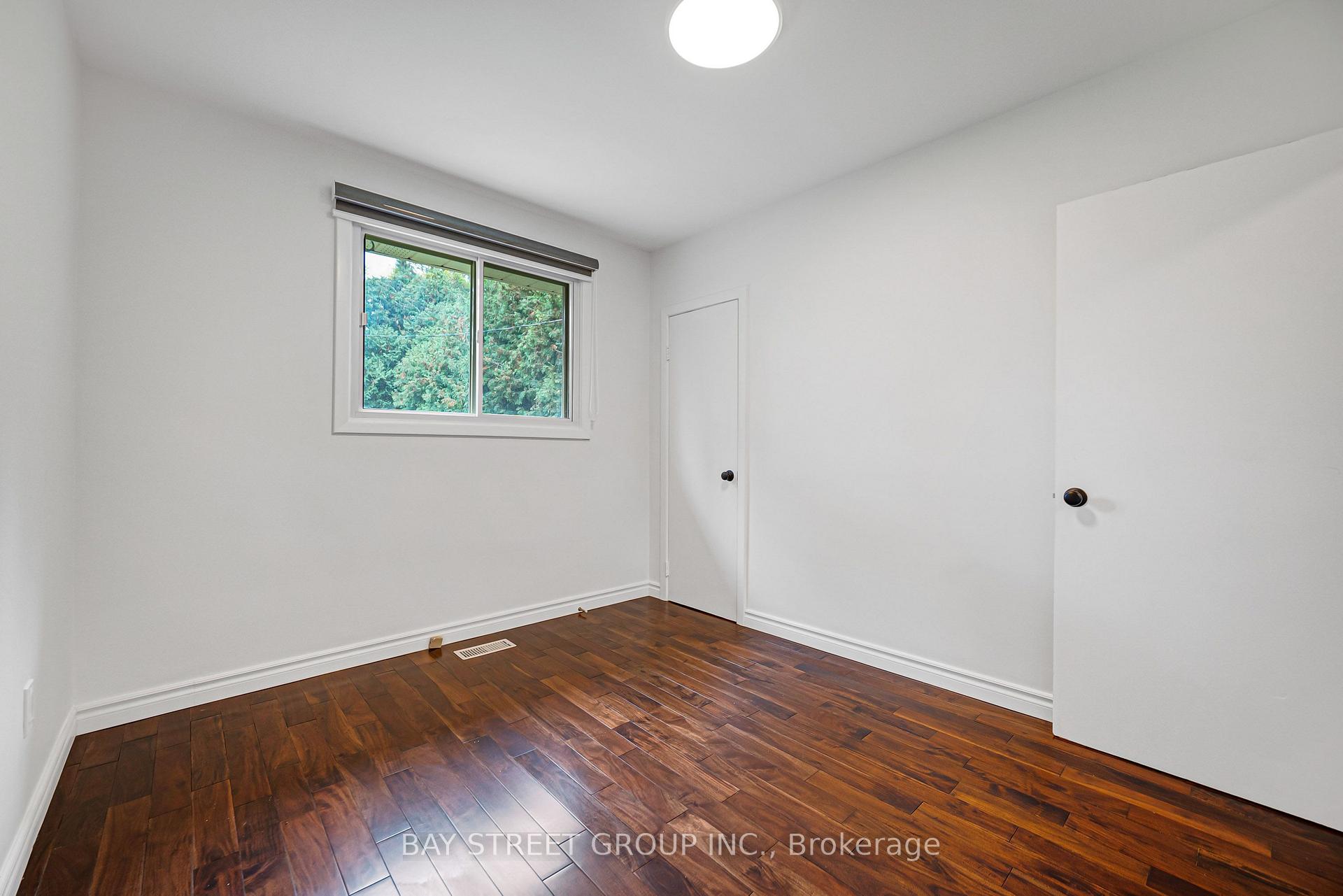 Photo 17 of 35 Kemano Road, Aurora, Aurora Heights — HOMEH