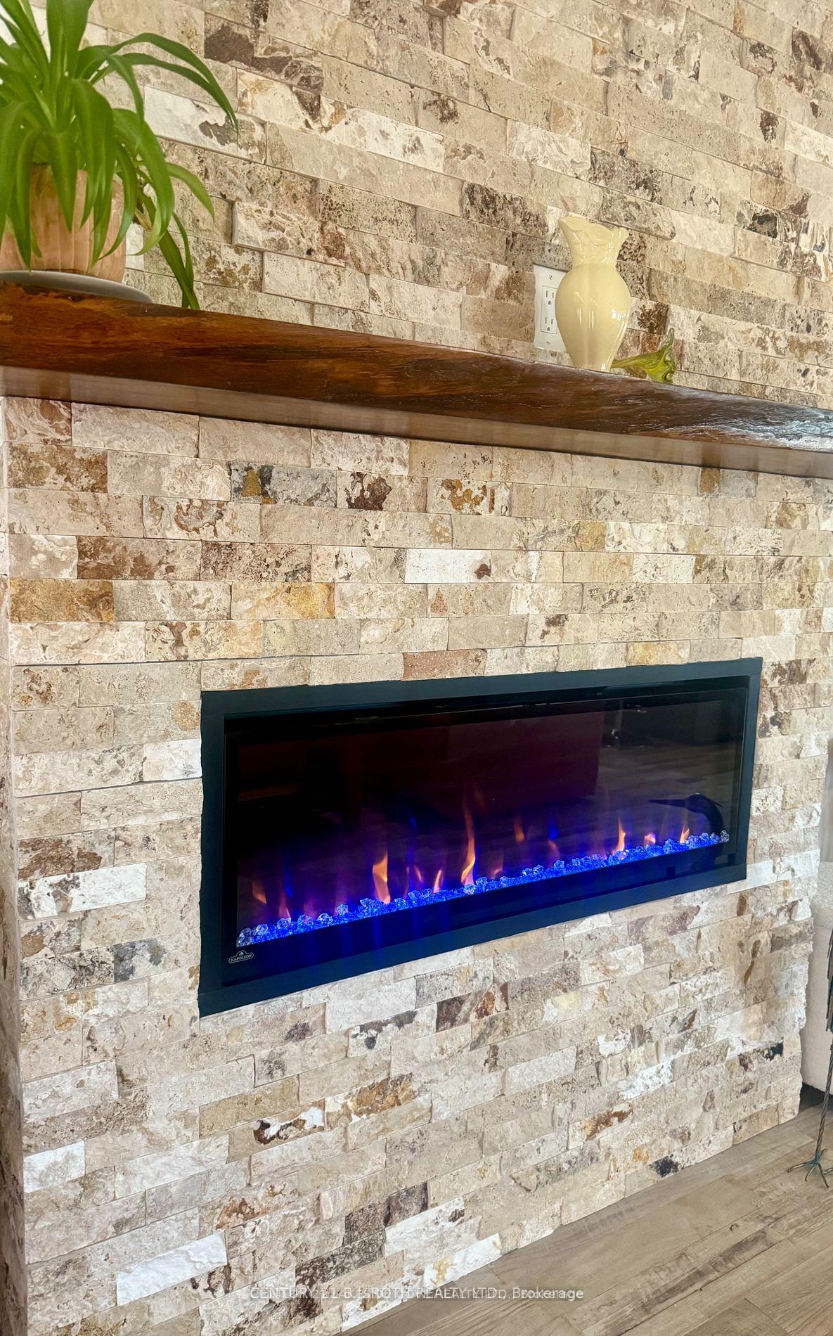 Photo 4 of Unit Unit 27, 1 Paradise Boulevard S, Ramara, Rural Ramara — HOMEH
