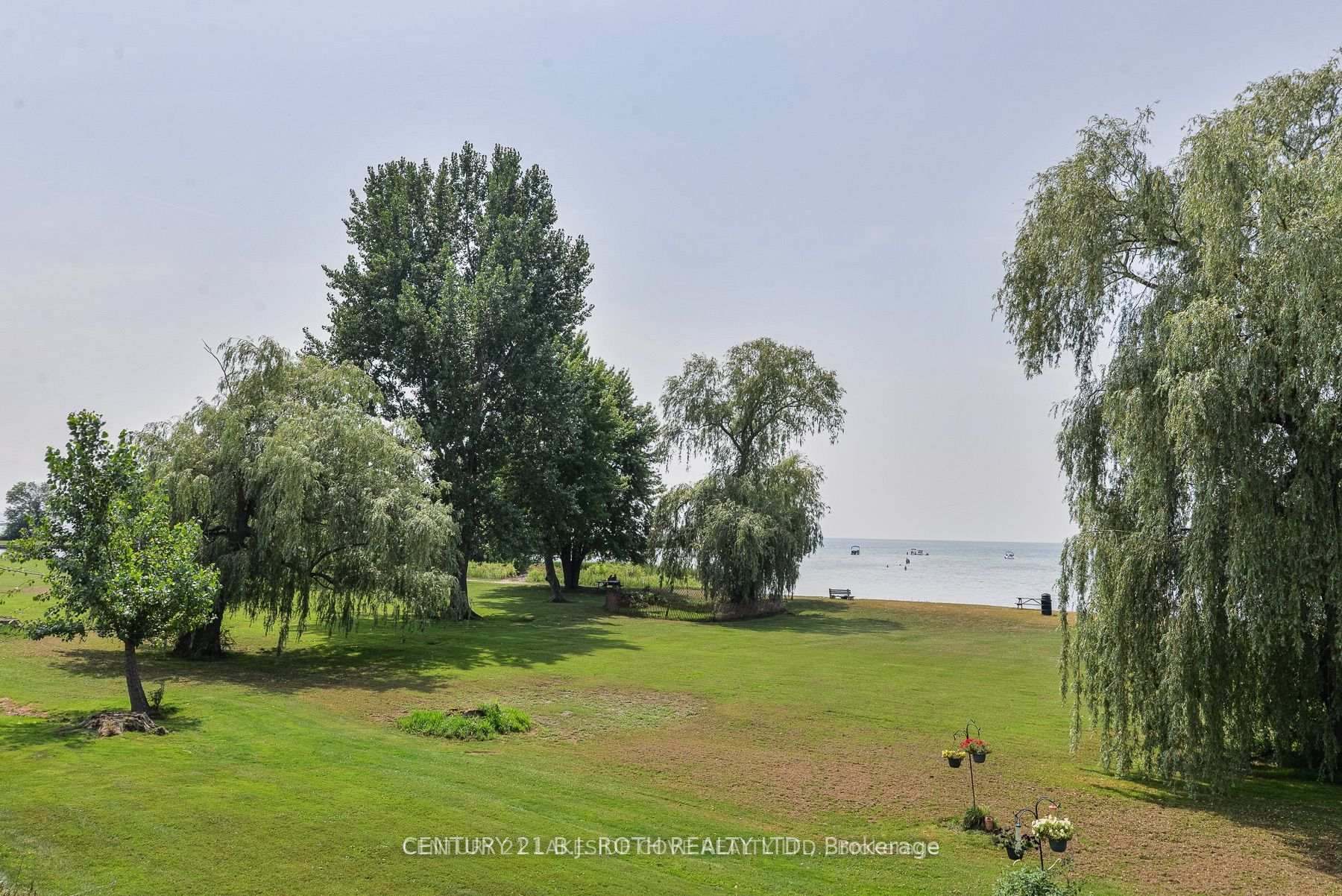 Photo 19 of Unit Unit 27, 1 Paradise Boulevard S, Ramara, Rural Ramara — HOMEH