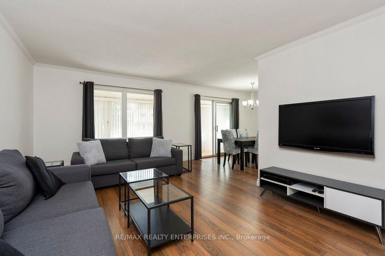 Photo 10 of 5081 Brady Avenue, Burlington, Appleby — HOMEH
