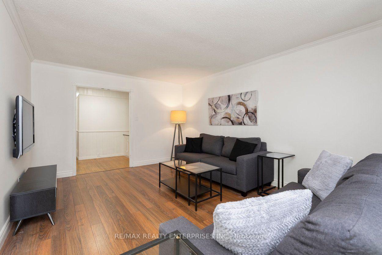 Photo 11 of 5081 Brady Avenue, Burlington, Appleby — HOMEH