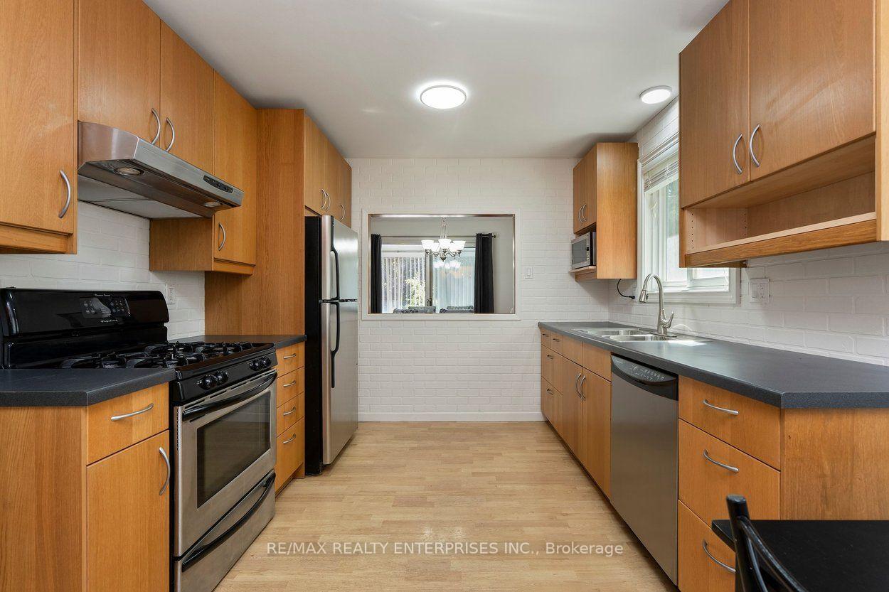 Photo 17 of 5081 Brady Avenue, Burlington, Appleby — HOMEH