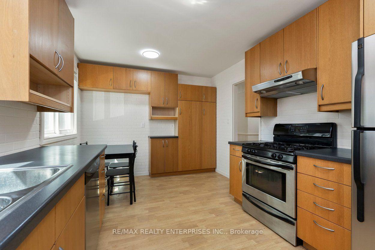 Photo 18 of 5081 Brady Avenue, Burlington, Appleby — HOMEH