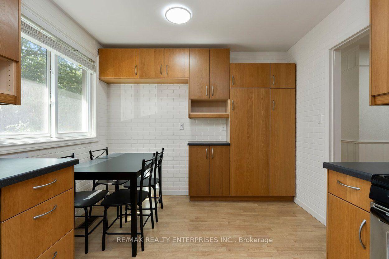 Photo 19 of 5081 Brady Avenue, Burlington, Appleby — HOMEH