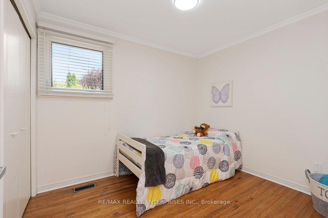 Photo 31 of 5081 Brady Avenue, Burlington, Appleby — HOMEH