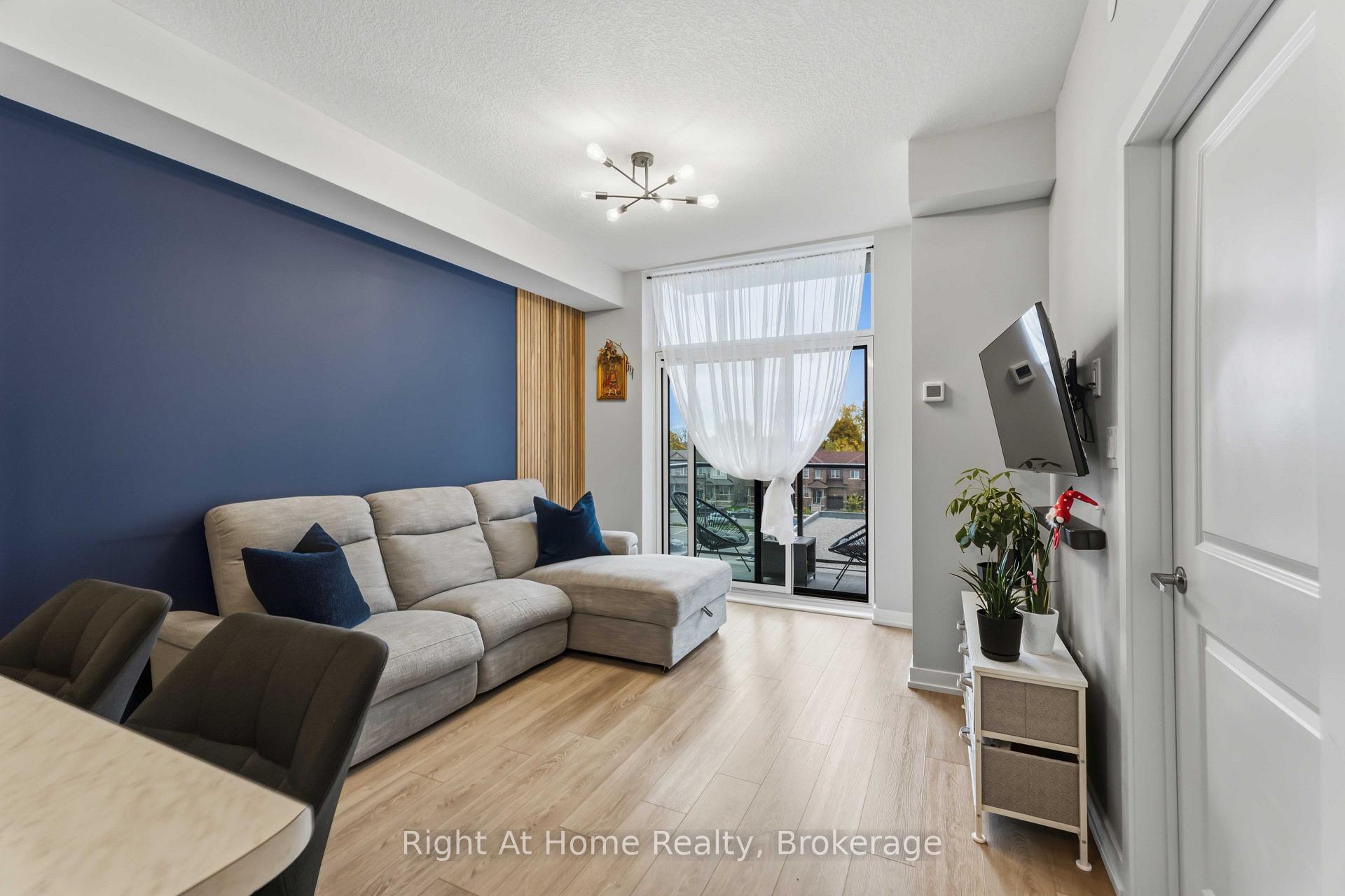 Photo 8 of Unit 321, 460 Dundas Street E, Hamilton, Waterdown — HOMEH