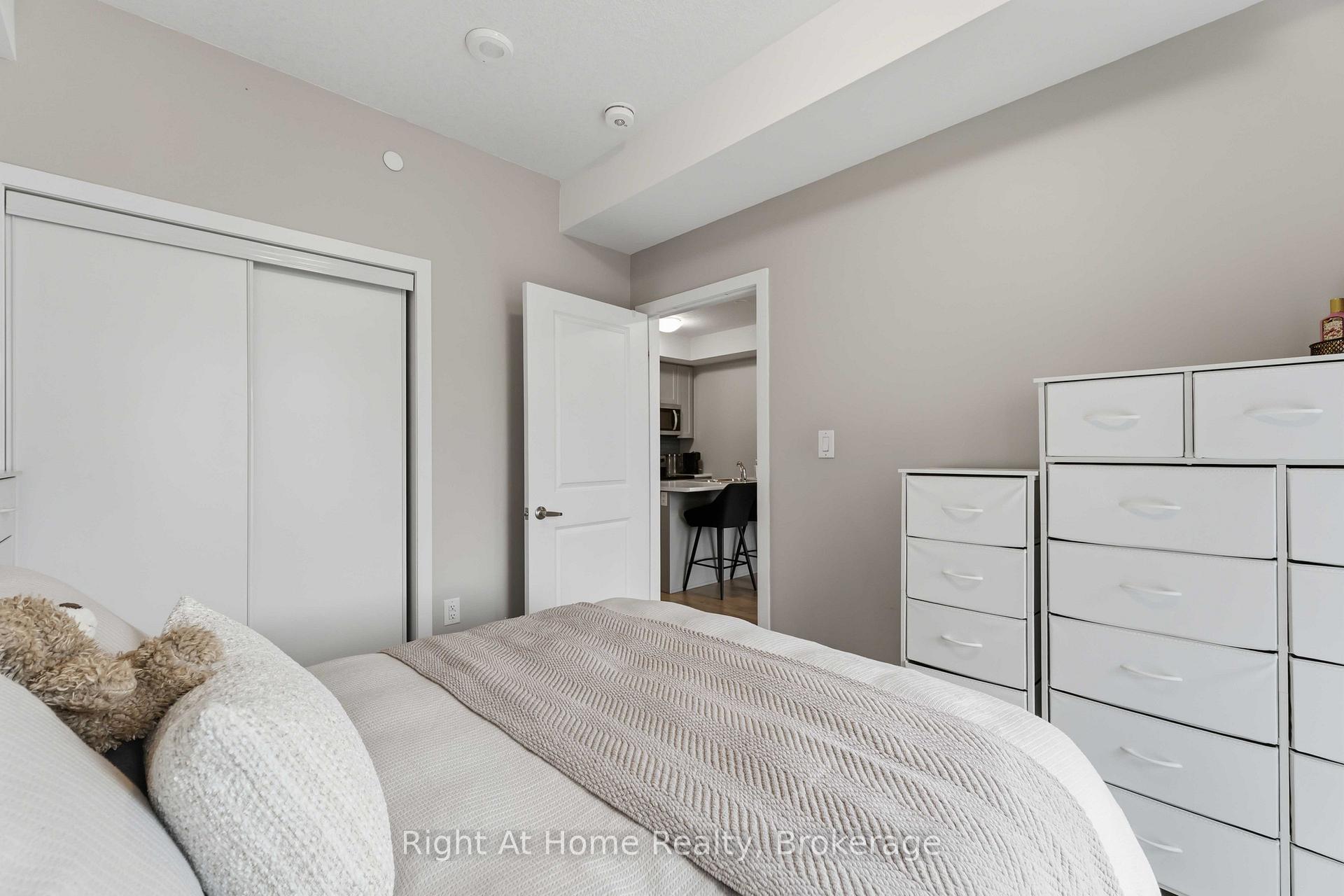 Photo 17 of Unit 321, 460 Dundas Street E, Hamilton, Waterdown — HOMEH
