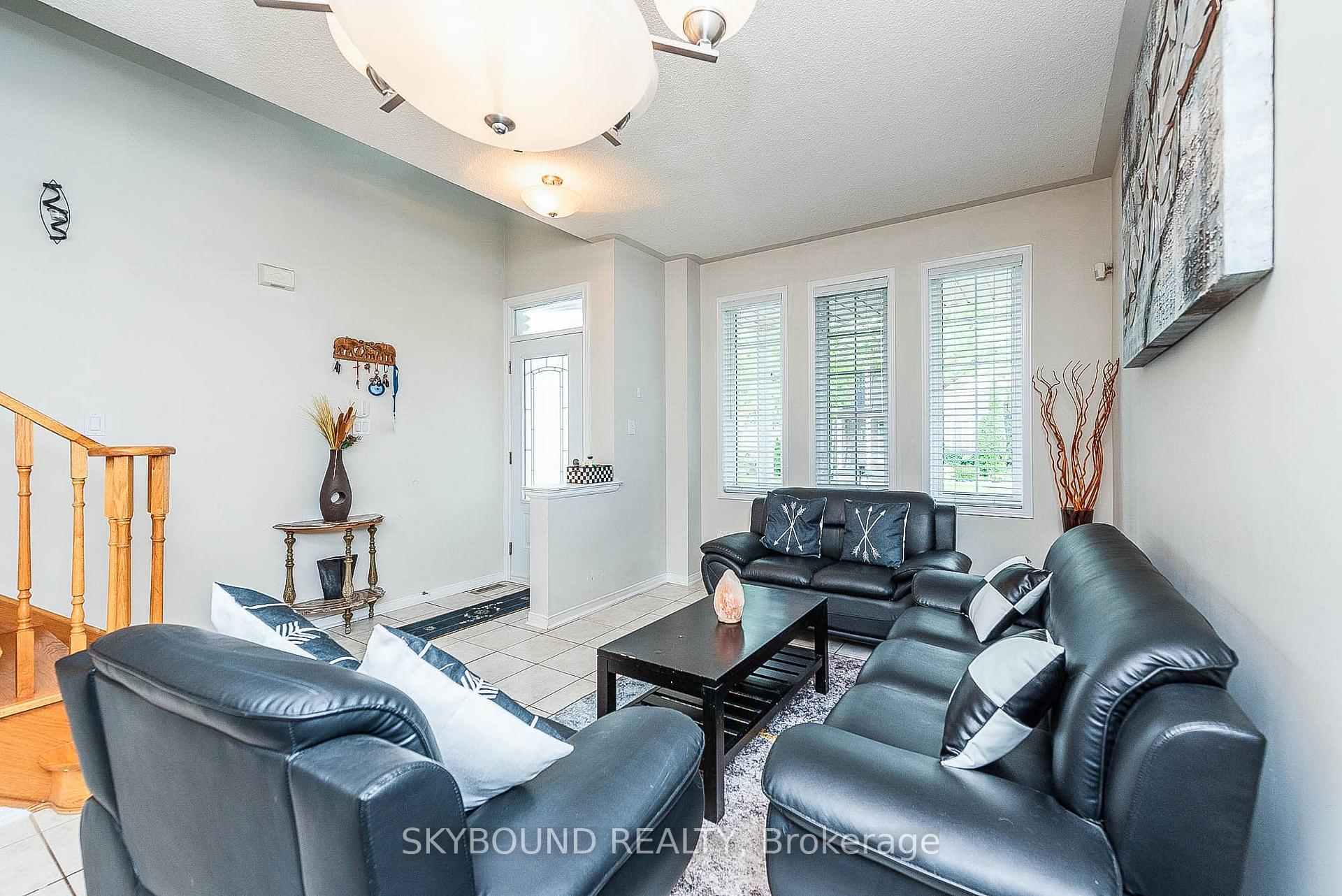 Photo 11 of 66 Skylark Drive, Vaughan, Vellore Village — HOMEH