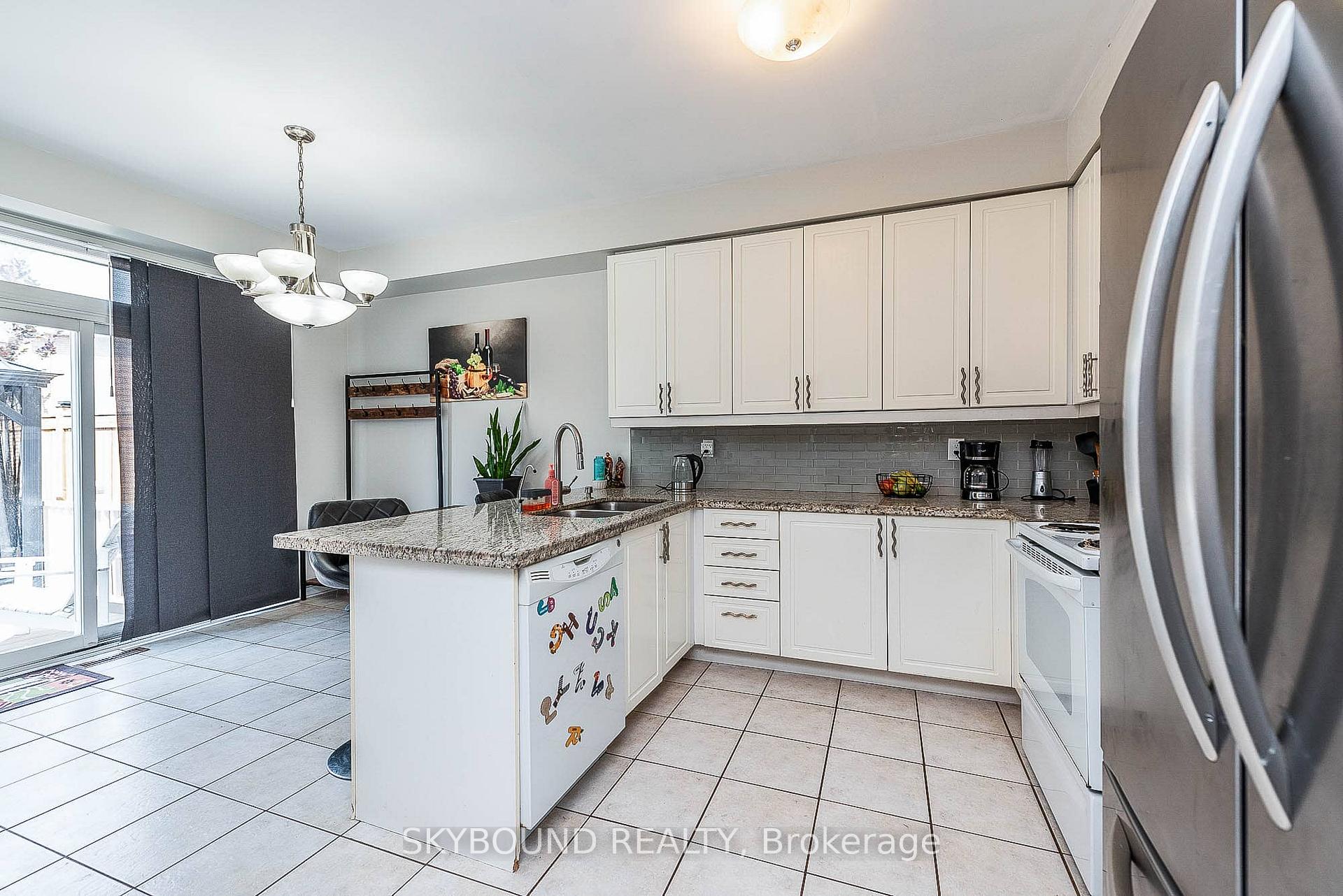 Photo 13 of 66 Skylark Drive, Vaughan, Vellore Village — HOMEH