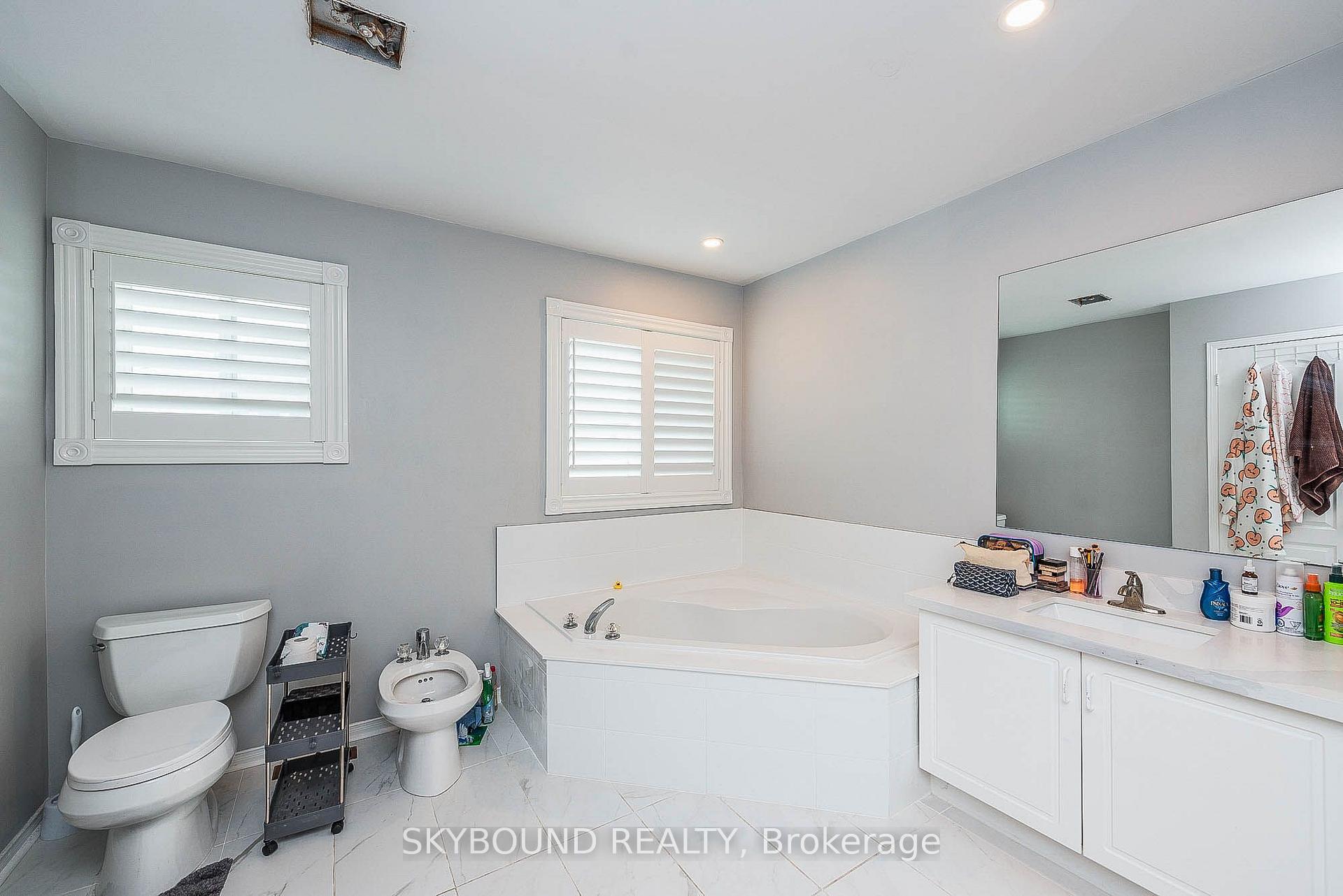Photo 22 of 66 Skylark Drive, Vaughan, Vellore Village — HOMEH