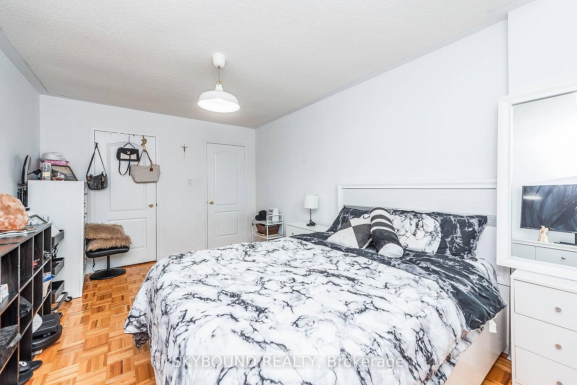 Photo 24 of 66 Skylark Drive, Vaughan, Vellore Village — HOMEH