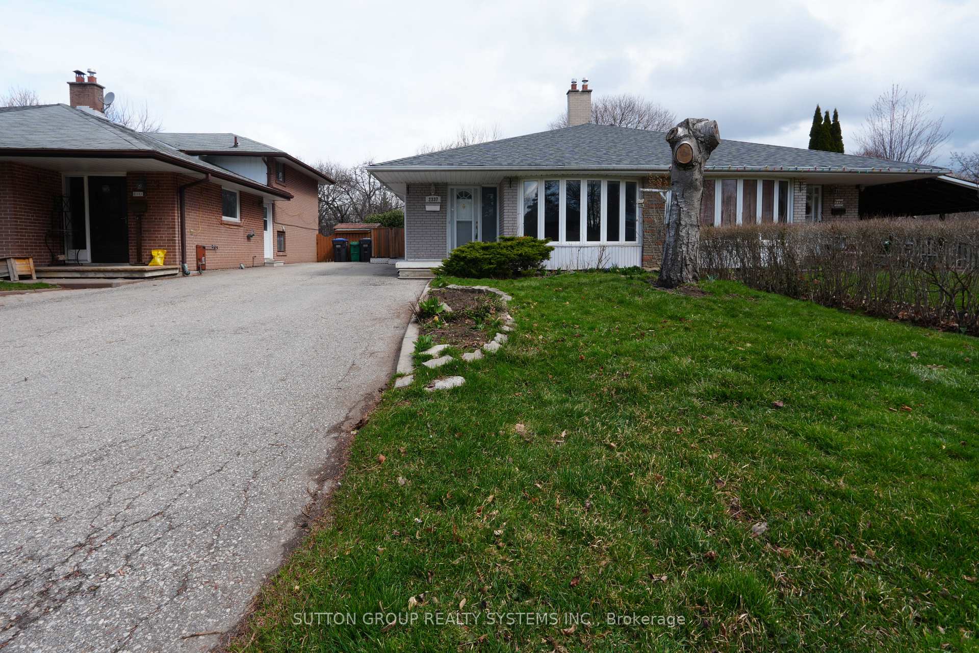Photo 27 of 2337 Padstow Crescent, Mississauga, Clarkson — HOMEH
