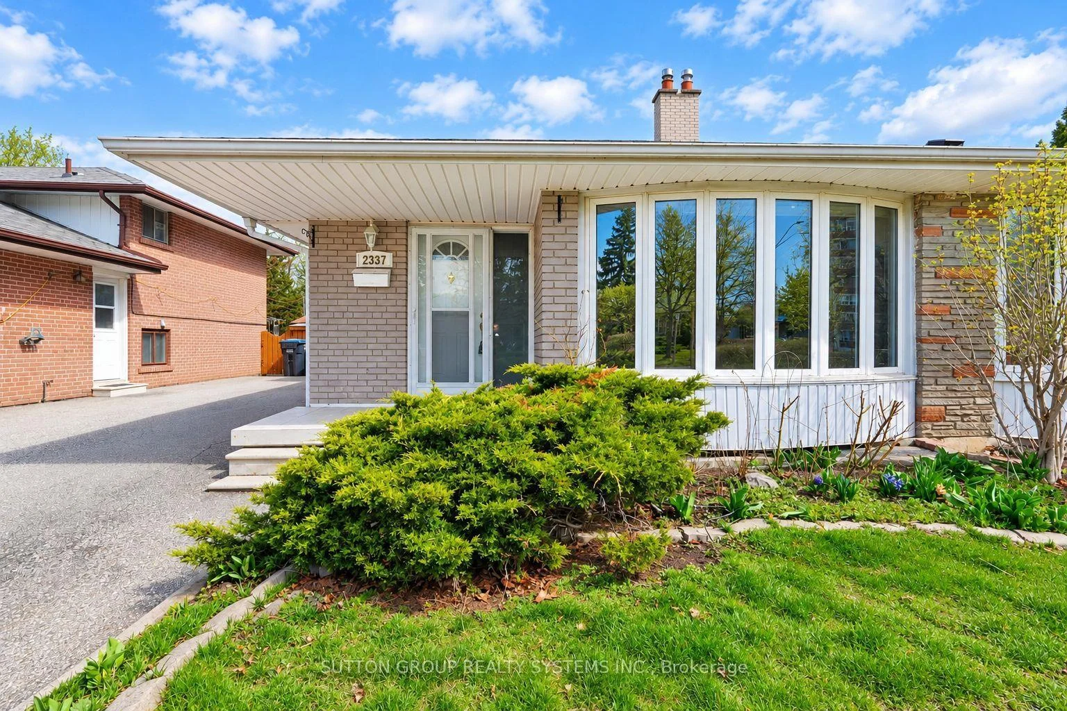 Photo of 2337 Padstow Crescent