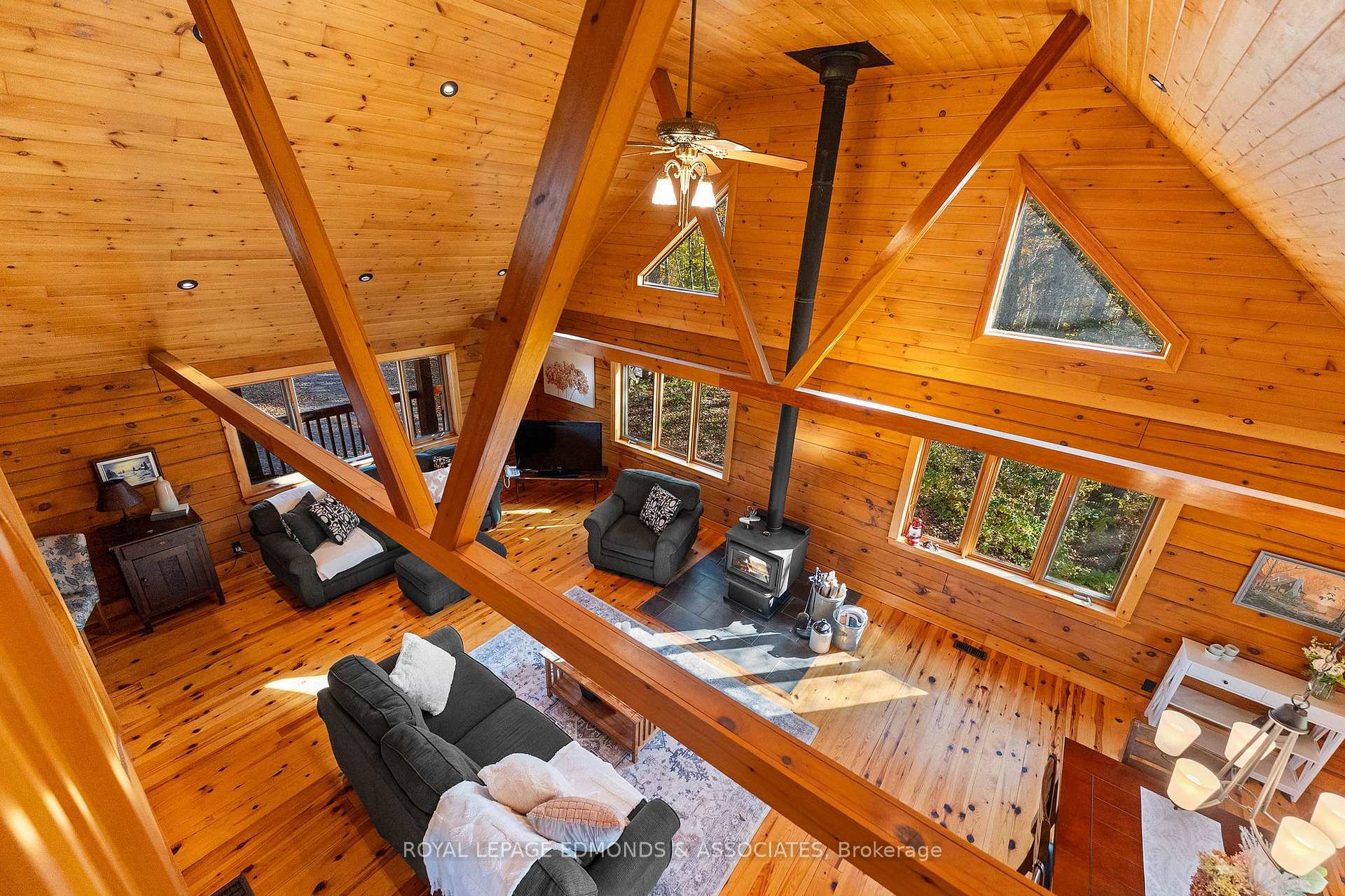 Photo 9 of 72 Hilltop Drive, Whitewater Region, Whitewater Region — HOMEH