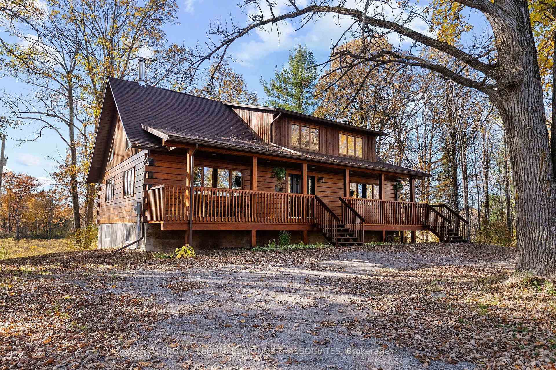 Photo 35 of 72 Hilltop Drive, Whitewater Region, Whitewater Region — HOMEH